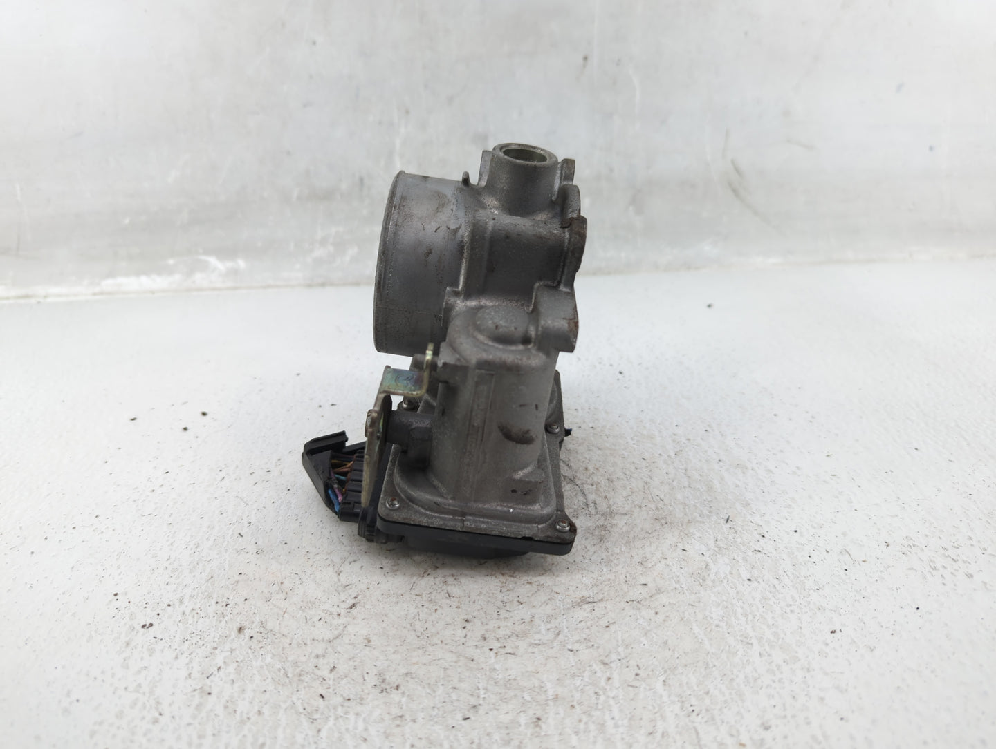 2014-2017 Mazda 6 Throttle Body P/N:152004R23 PY01 13 840 A Fits Fits 2014 2015 2016 2017 2018 OEM Used Auto Parts - Oemused