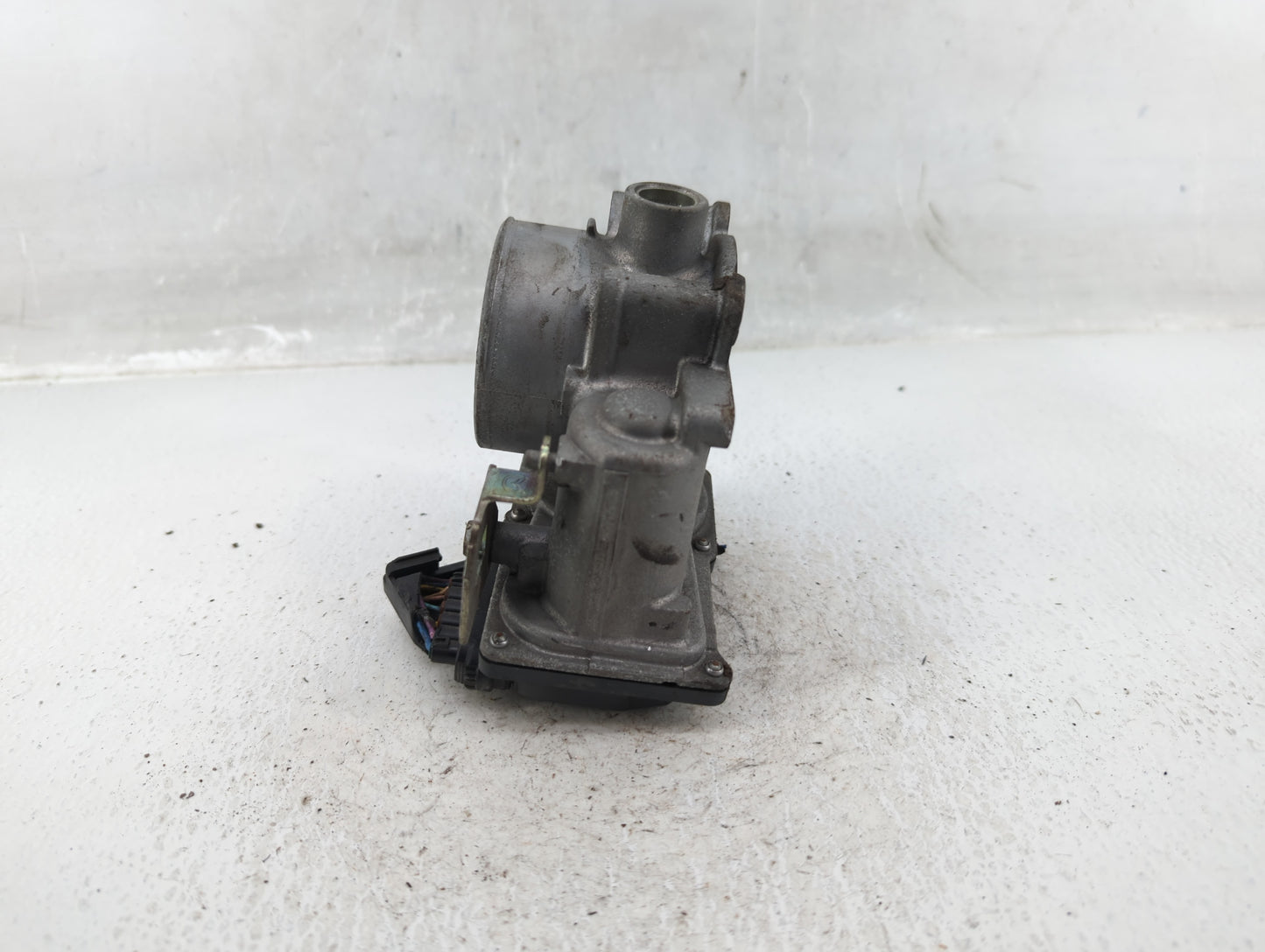 2014-2017 Mazda 6 Throttle Body P/N:152004R23 PY01 13 840 A Fits Fits 2014 2015 2016 2017 2018 OEM Used Auto Parts - Oemused