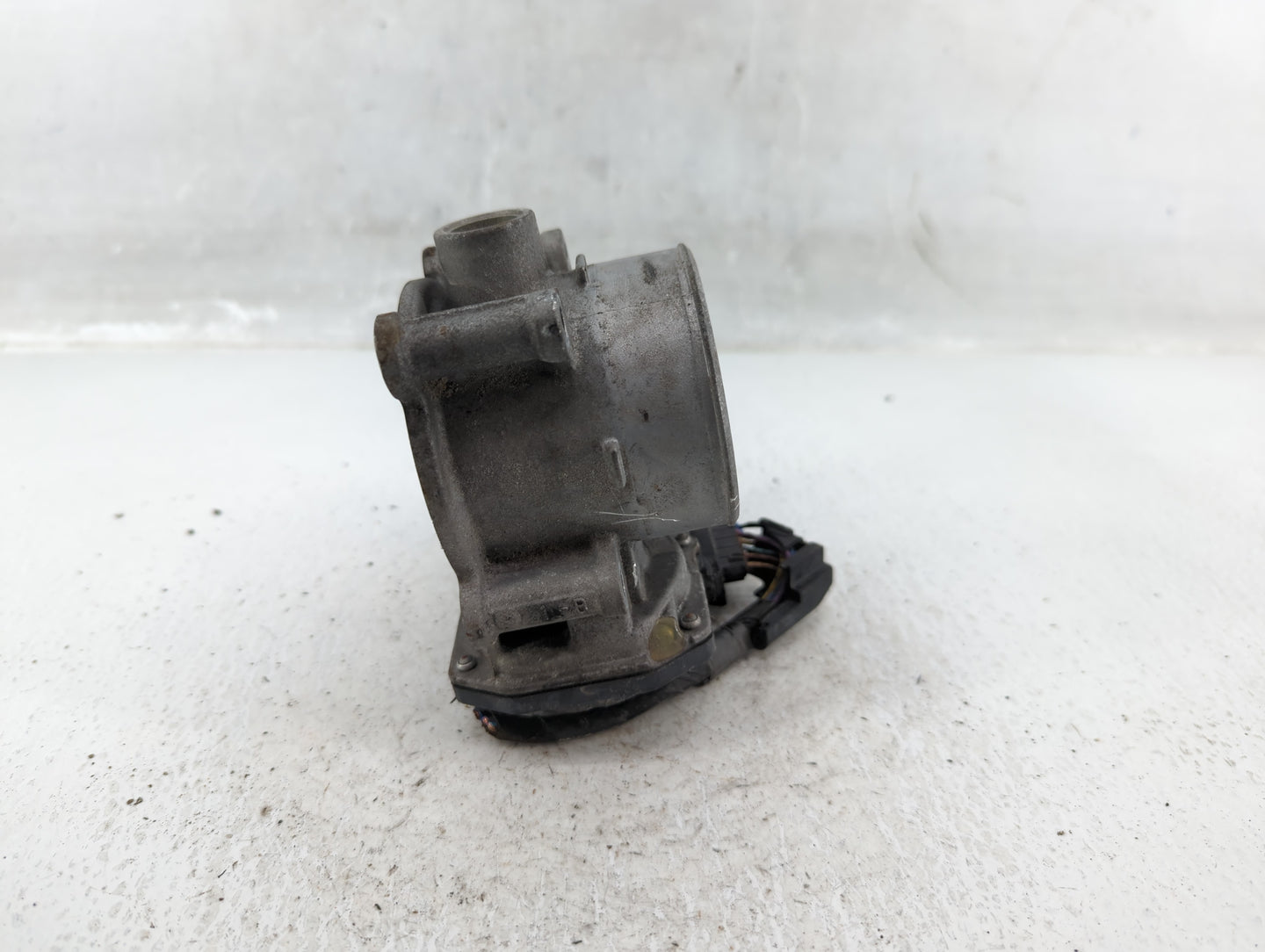 2014-2017 Mazda 6 Throttle Body P/N:152004R23 PY01 13 840 A Fits Fits 2014 2015 2016 2017 2018 OEM Used Auto Parts - Oemused