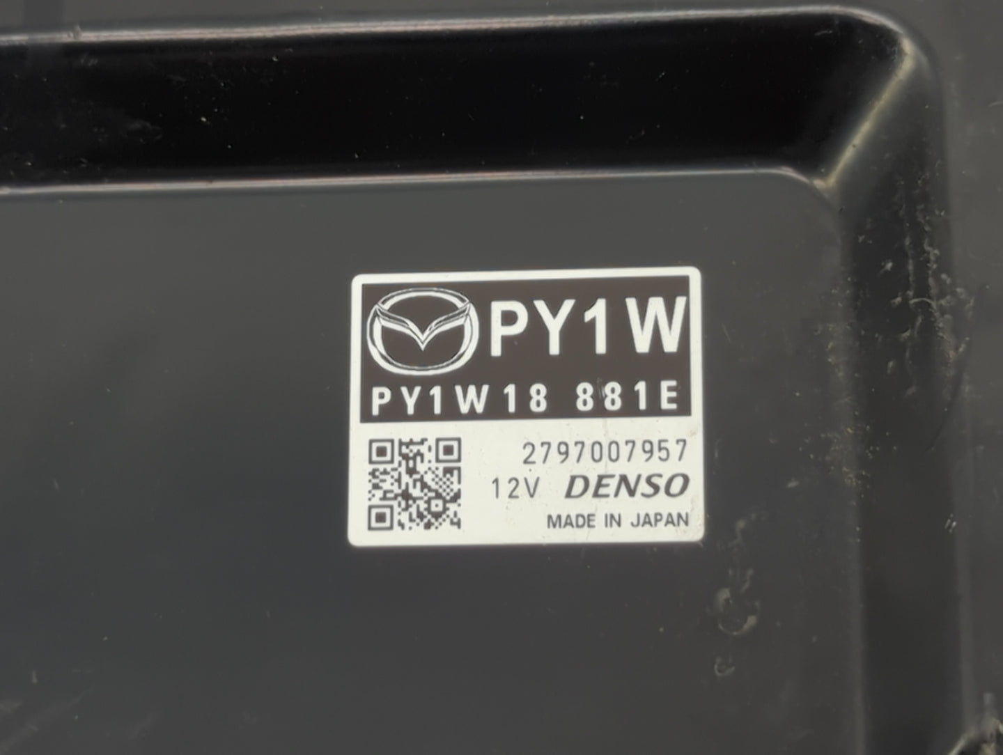 2014-2016 Mazda 6 PCM Engine Control Computer ECU ECM PCU OEM P/N:PY1W18 881E Fits Fits 2014 2015 2016 OEM Used Auto Parts -