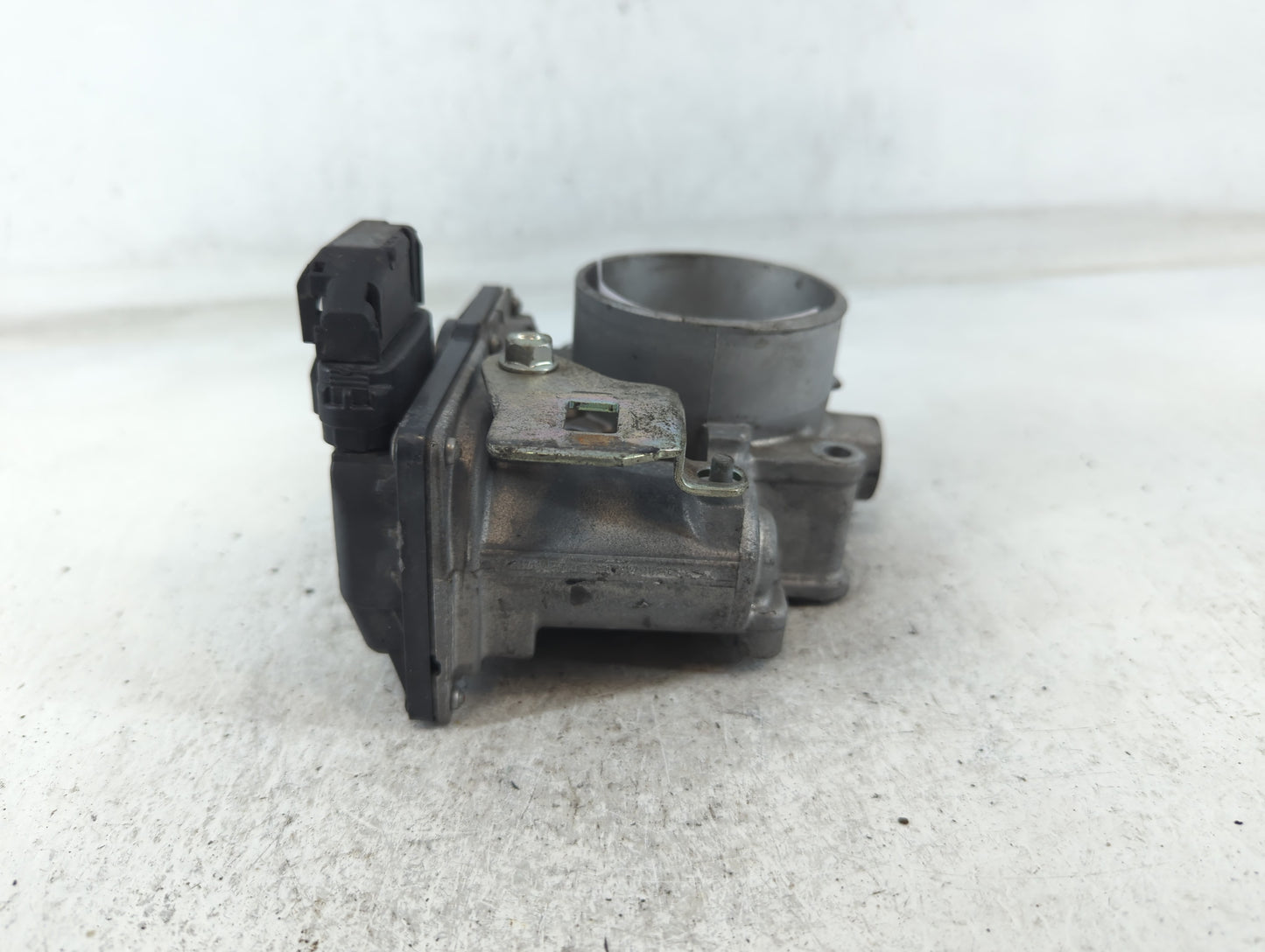 2014-2017 Mazda 6 Throttle Body P/N:1637 152006R06 Fits Fits 2014 2015 2016 2017 2018 OEM Used Auto Parts - Oemusedautoparts