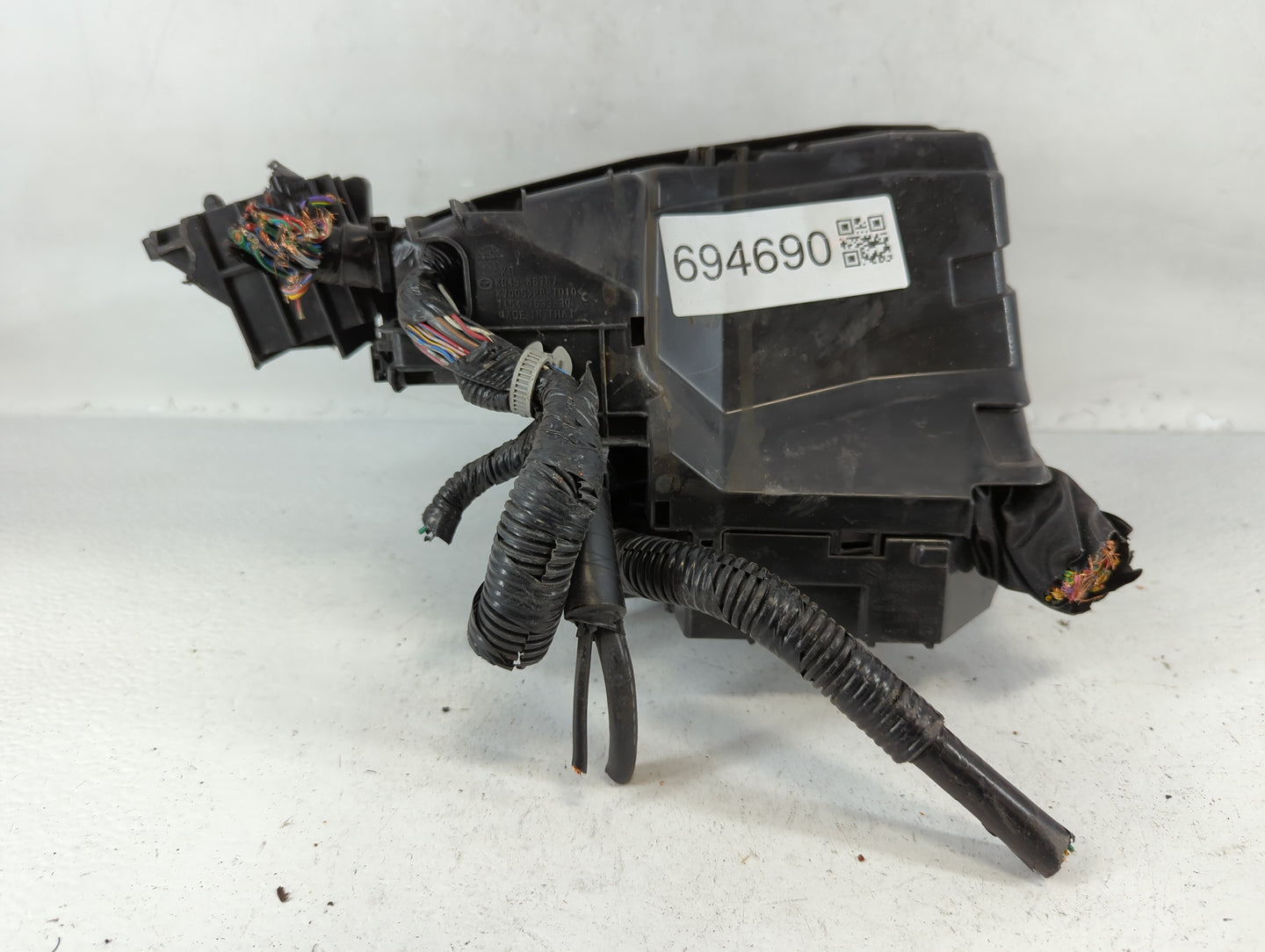 2014-2016 Mazda 6 Fusebox Fuse Box Panel Relay Module P/N:KD45 66760 K7005 Fits Fits 2014 2015 2016 OEM Used Auto Parts - Oe