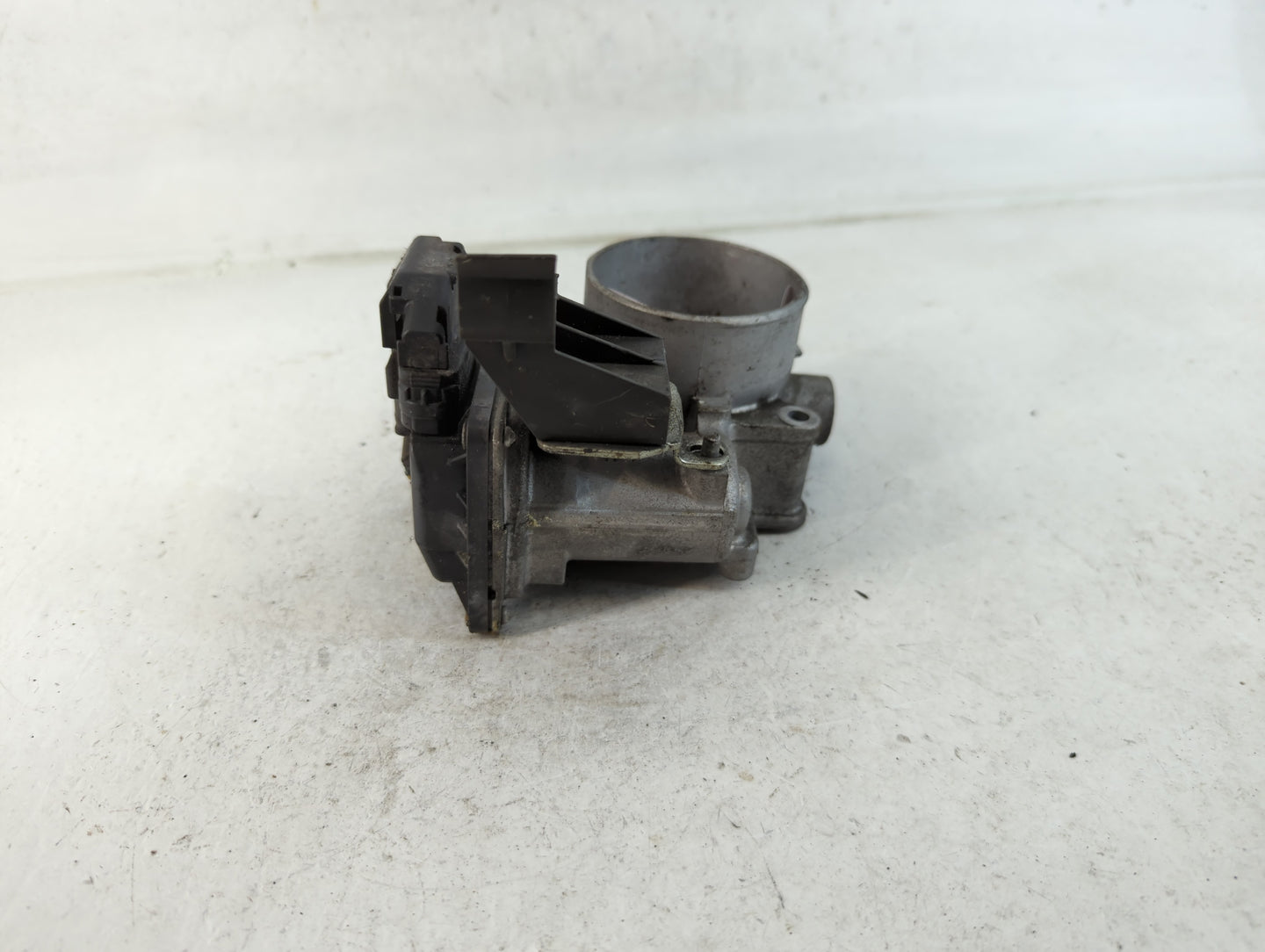 2014-2017 Mazda 6 Throttle Body P/N:K4238 13 640 A Fits Fits 2014 2015 2016 2017 2018 OEM Used Auto Parts - Oemusedautoparts