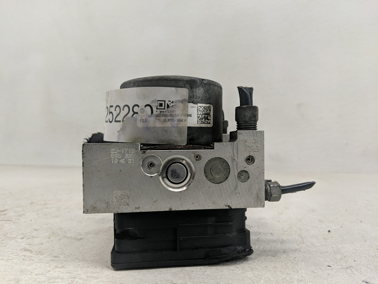 2014-2015 Mazda Cx-5 ABS Pump Control Module Replacement Fits Fits 2014 2015 OEM Used Auto Parts - Oemusedautoparts1.com