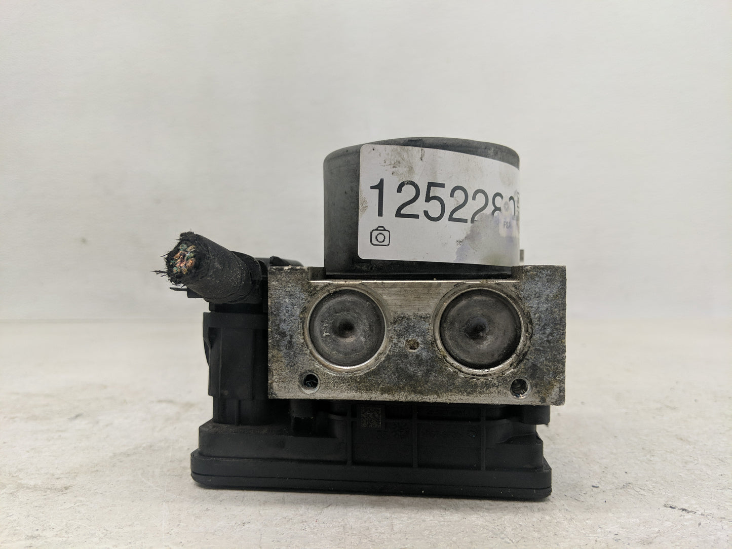 2014-2015 Mazda Cx-5 ABS Pump Control Module Replacement Fits Fits 2014 2015 OEM Used Auto Parts - Oemusedautoparts1.com