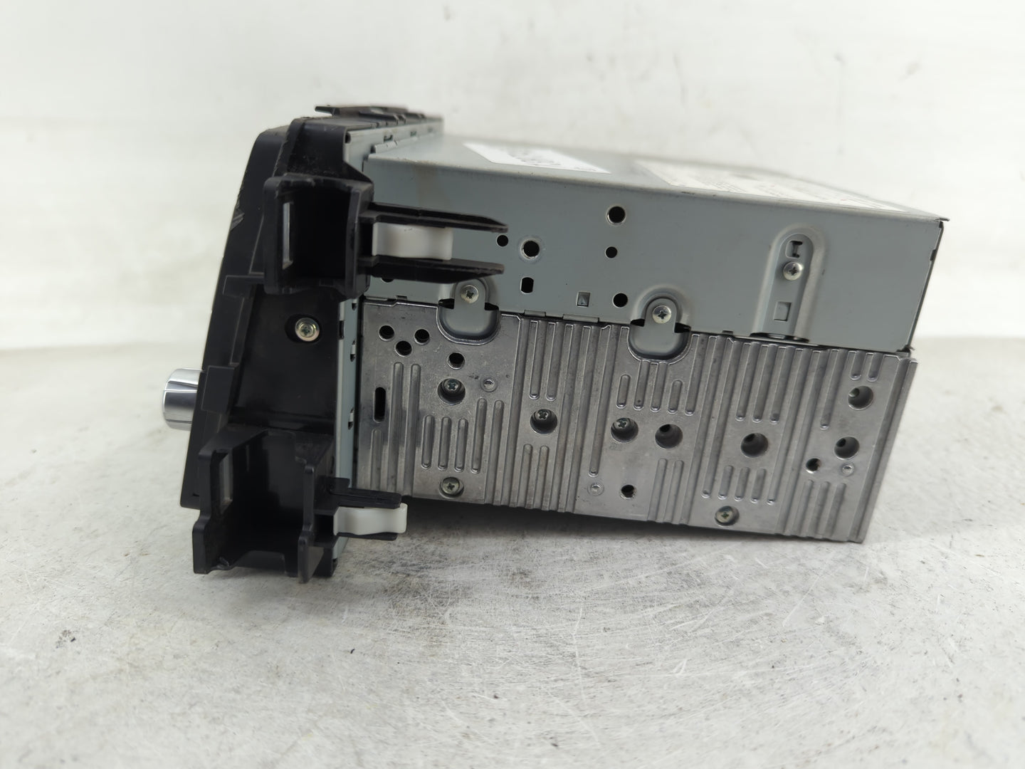 2013-2015 Mazda Cx-5 Radio AM FM Cd Player Receiver Replacement P/N:KJ01 66 DV0C Fits Fits 2013 2014 2015 OEM Used Auto Part