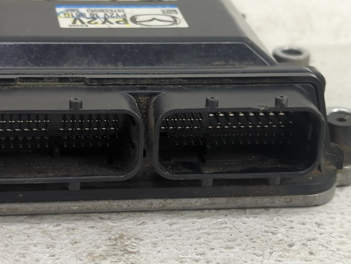 2014-2015 Mazda Cx-5 PCM Engine Control Computer ECU ECM PCU OEM P/N:PY2V 18 881G, E6T63385H3 Fits Fits 2014 2015 OEM Used A