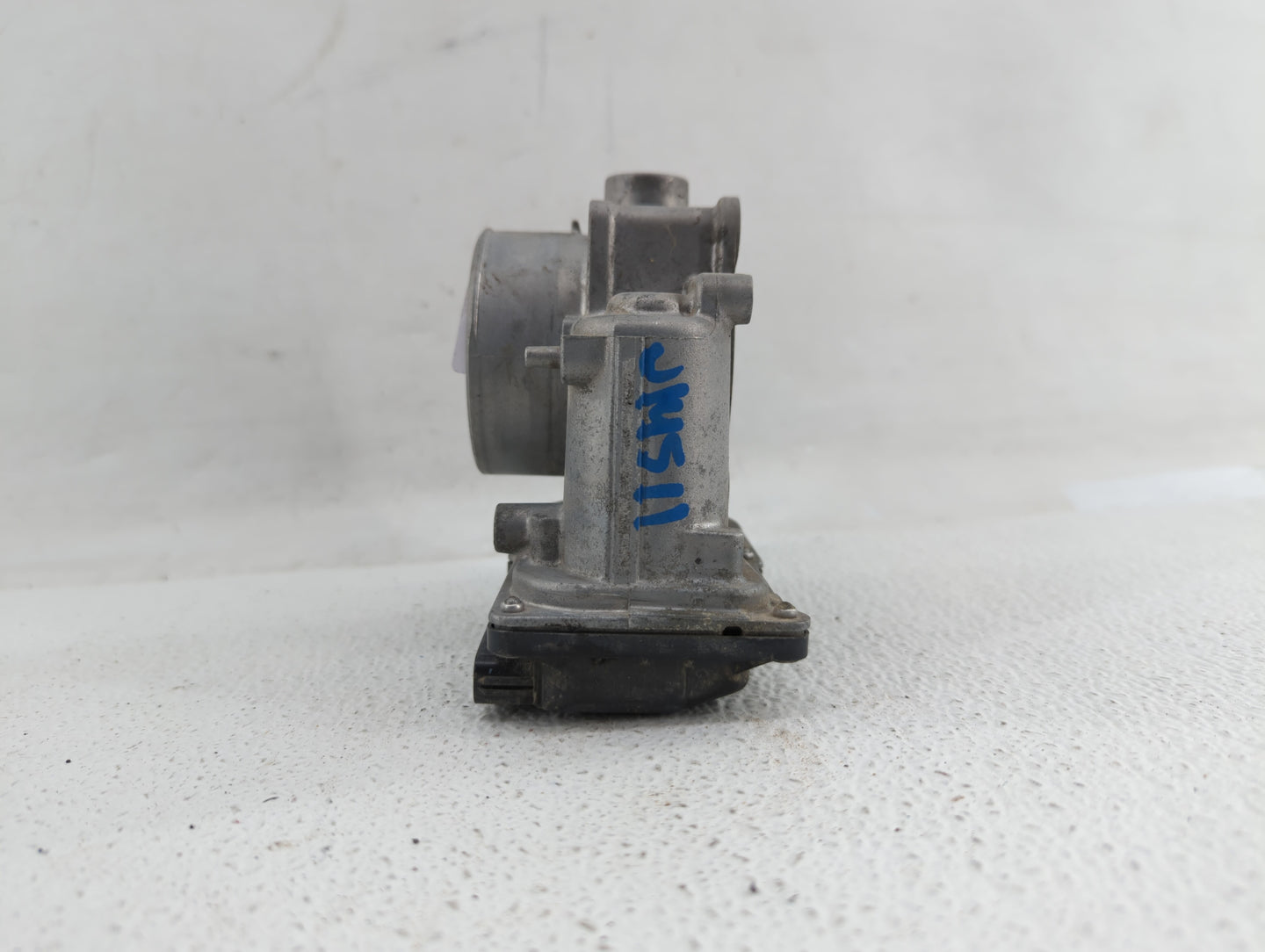 2014 Mazda Cx-5 Throttle Body P/N:PY01 13 640 A Fits OEM Used Auto Parts - Oemusedautoparts1.com