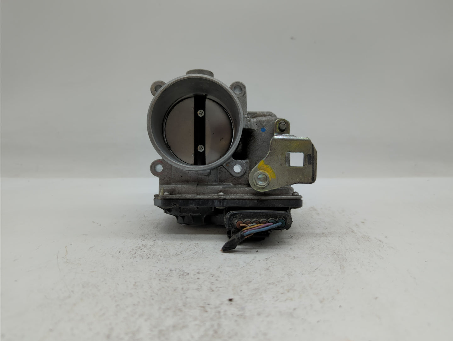 2014 Mazda Cx-5 Throttle Body P/N:PY01 13 640 A Fits OEM Used Auto Parts - Oemusedautoparts1.com
