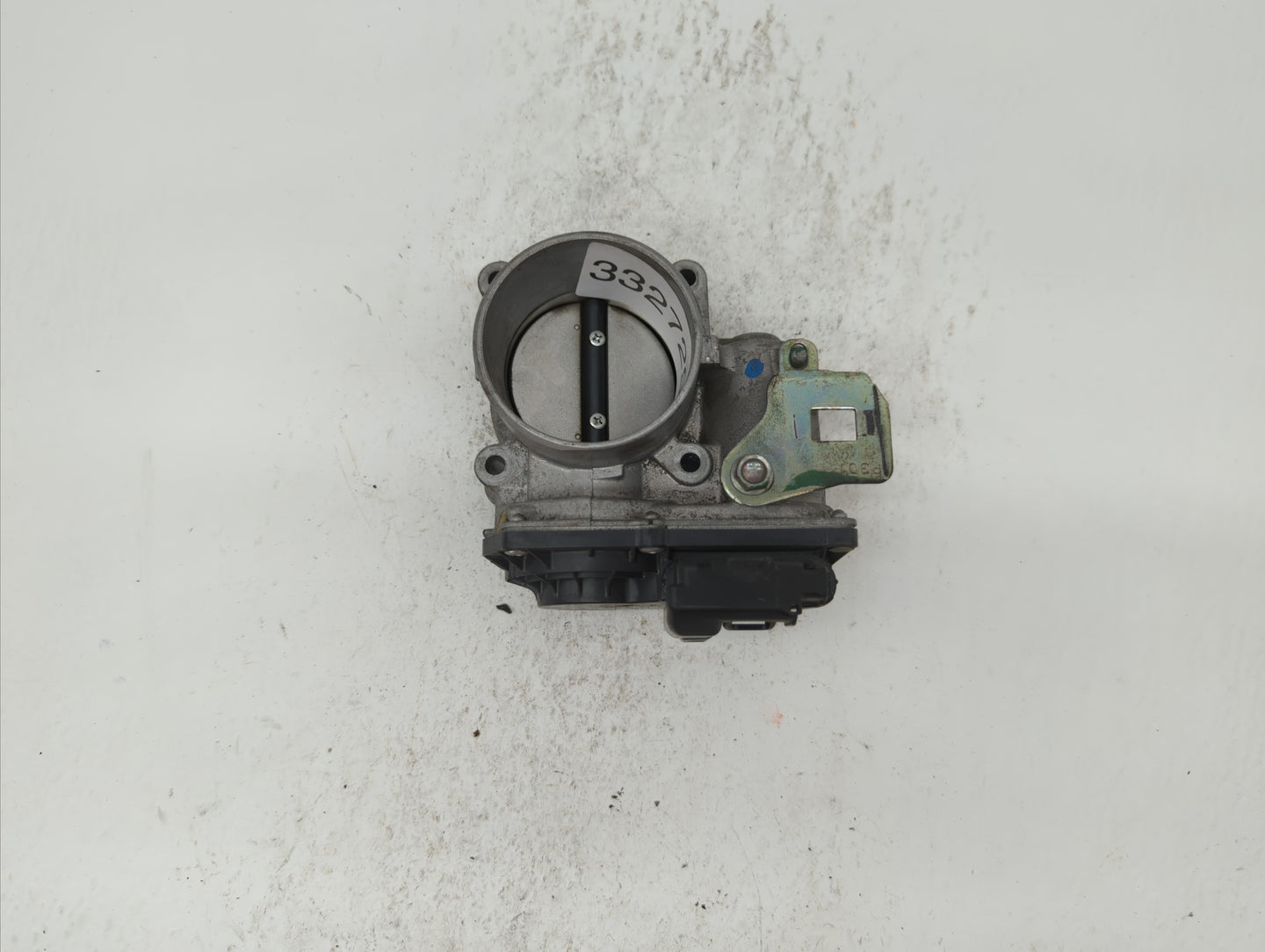 2014 Mazda Cx-5 Throttle Body P/N:PY01 13 640 A Fits OEM Used Auto Parts - Oemusedautoparts1.com