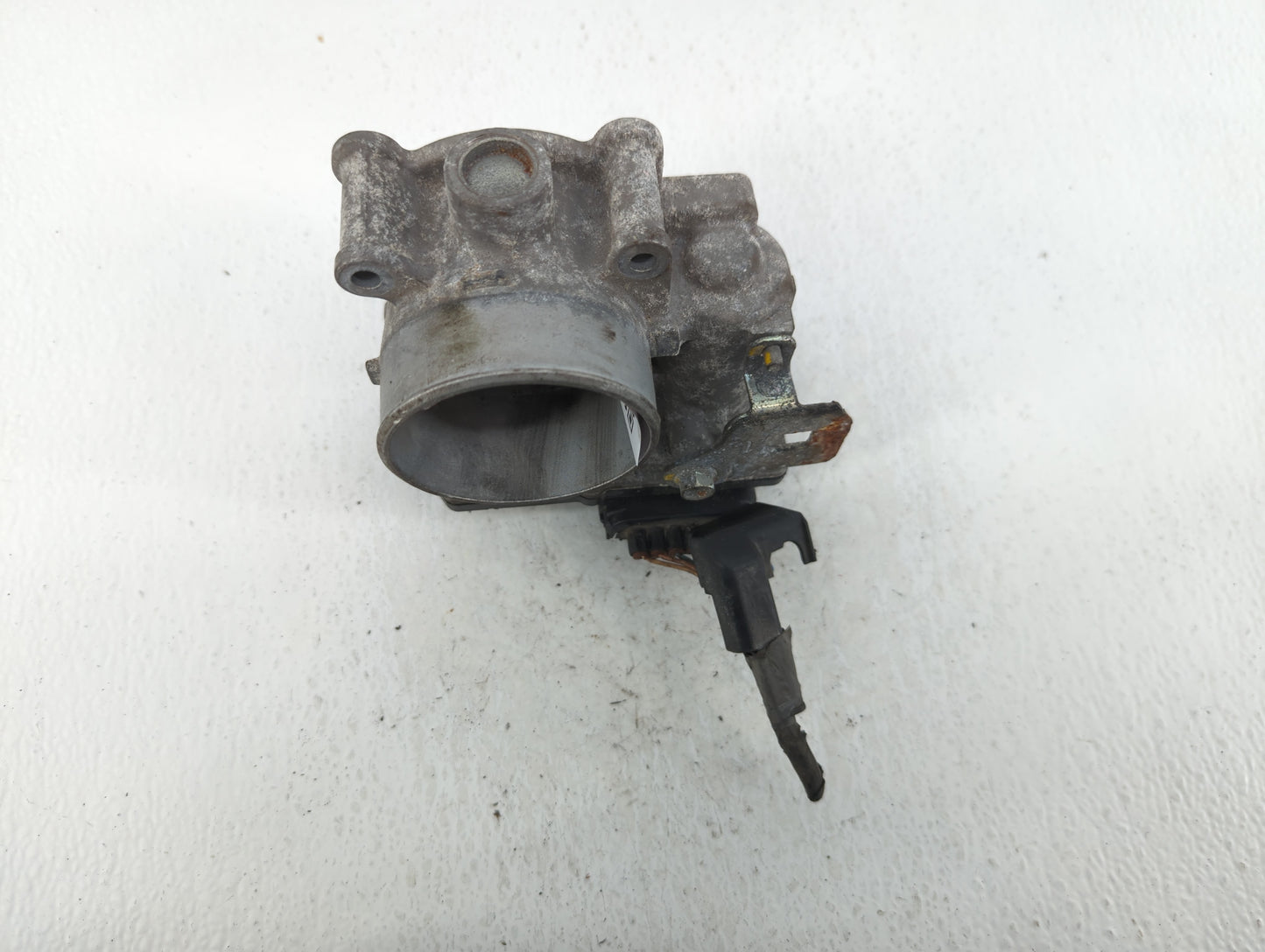 2014-2017 Mazda Cx-5 Throttle Body P/N:PT01 13640 A 452008R01 Fits Fits 2014 2015 2016 2017 2018 OEM Used Auto Parts - Oemus