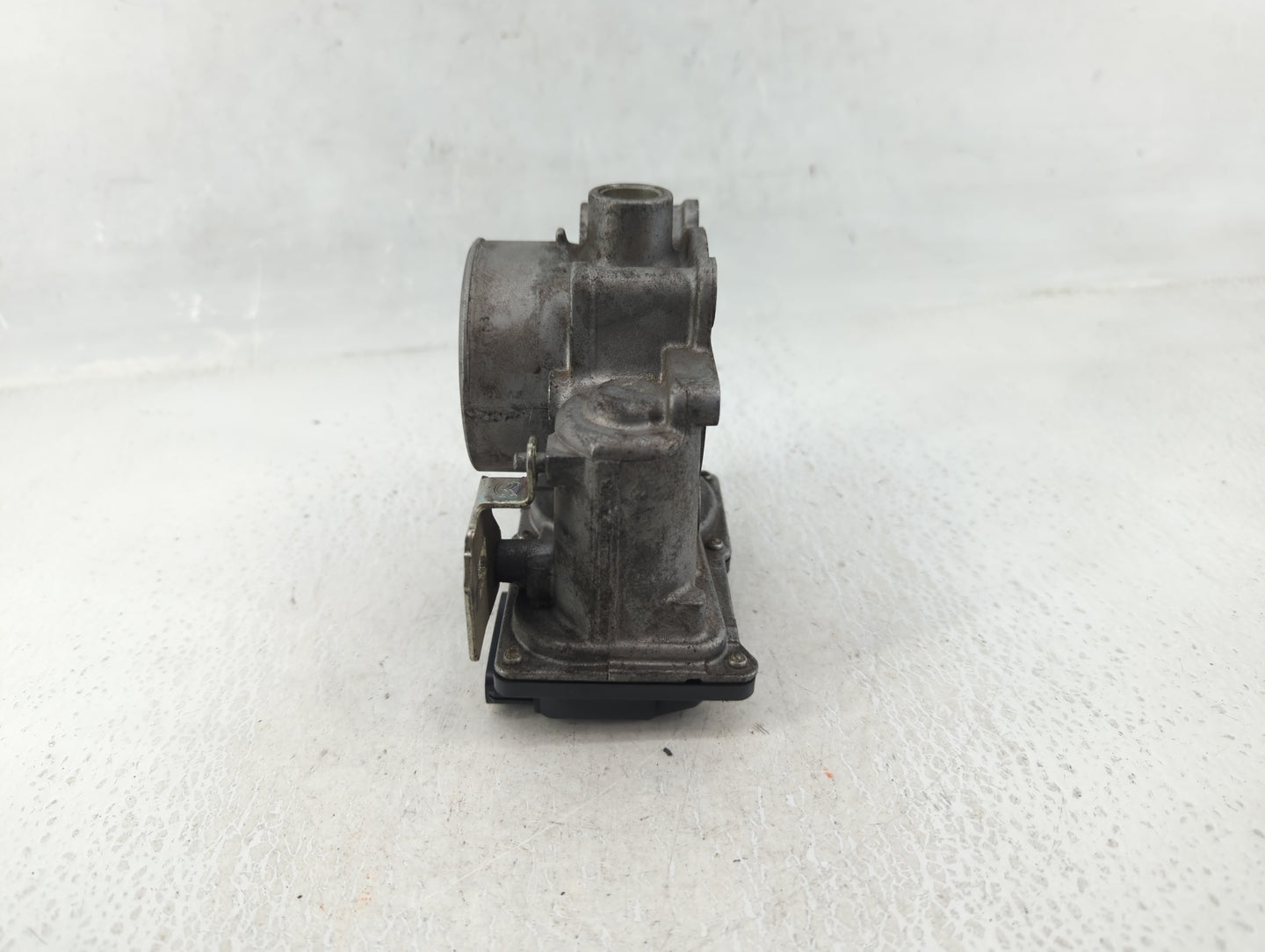 2014-2017 Mazda Cx-5 Throttle Body P/N:PY01 13 640 152006R05 Fits Fits 2014 2015 2016 2017 2018 OEM Used Auto Parts - Oemuse