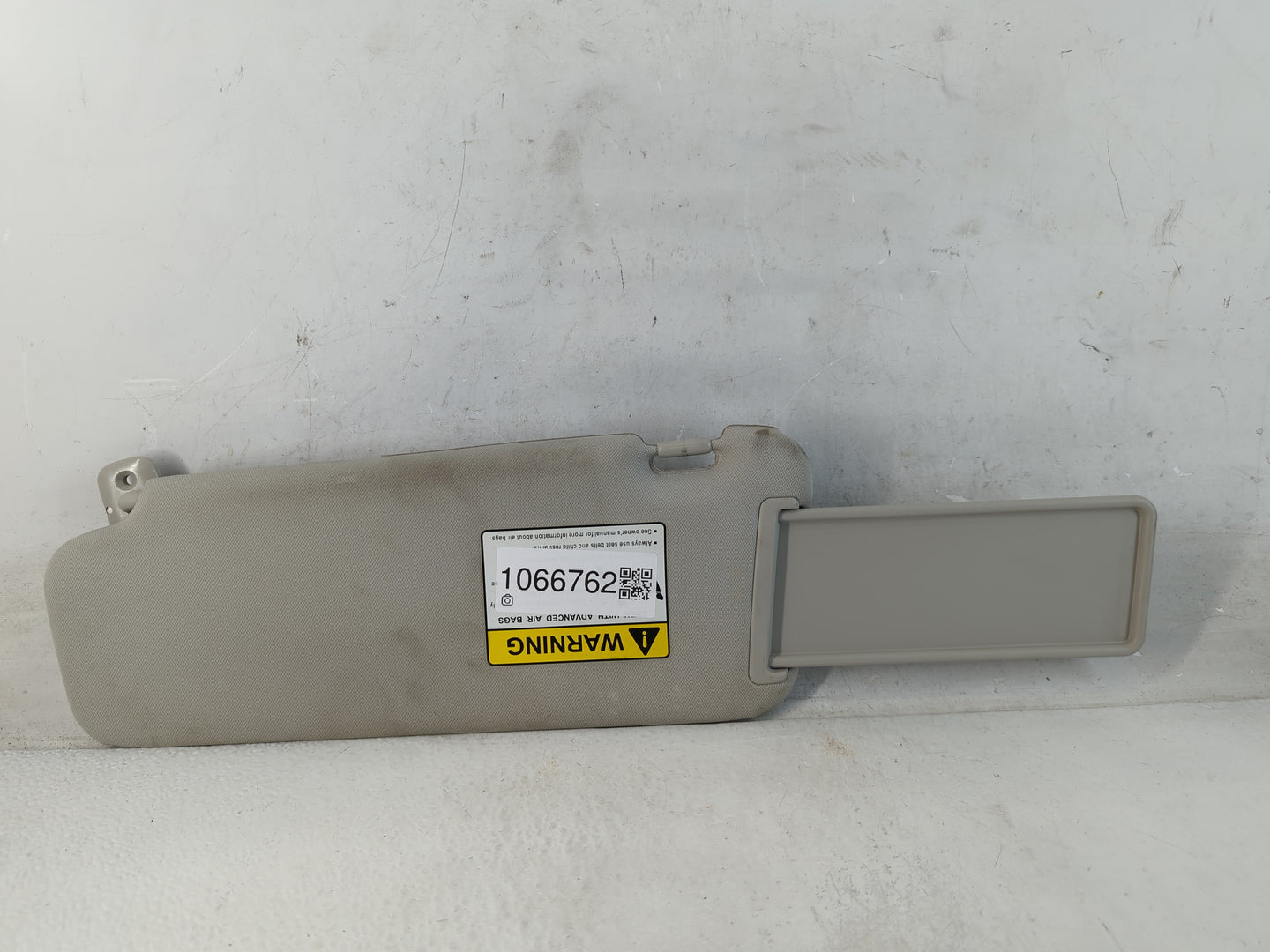 2010-2015 Mazda Cx-9 Sun Visor Shade Replacement Passenger Right Mirror Fits Fits 2010 2011 2012 2013 2014 2015 OEM Used Aut