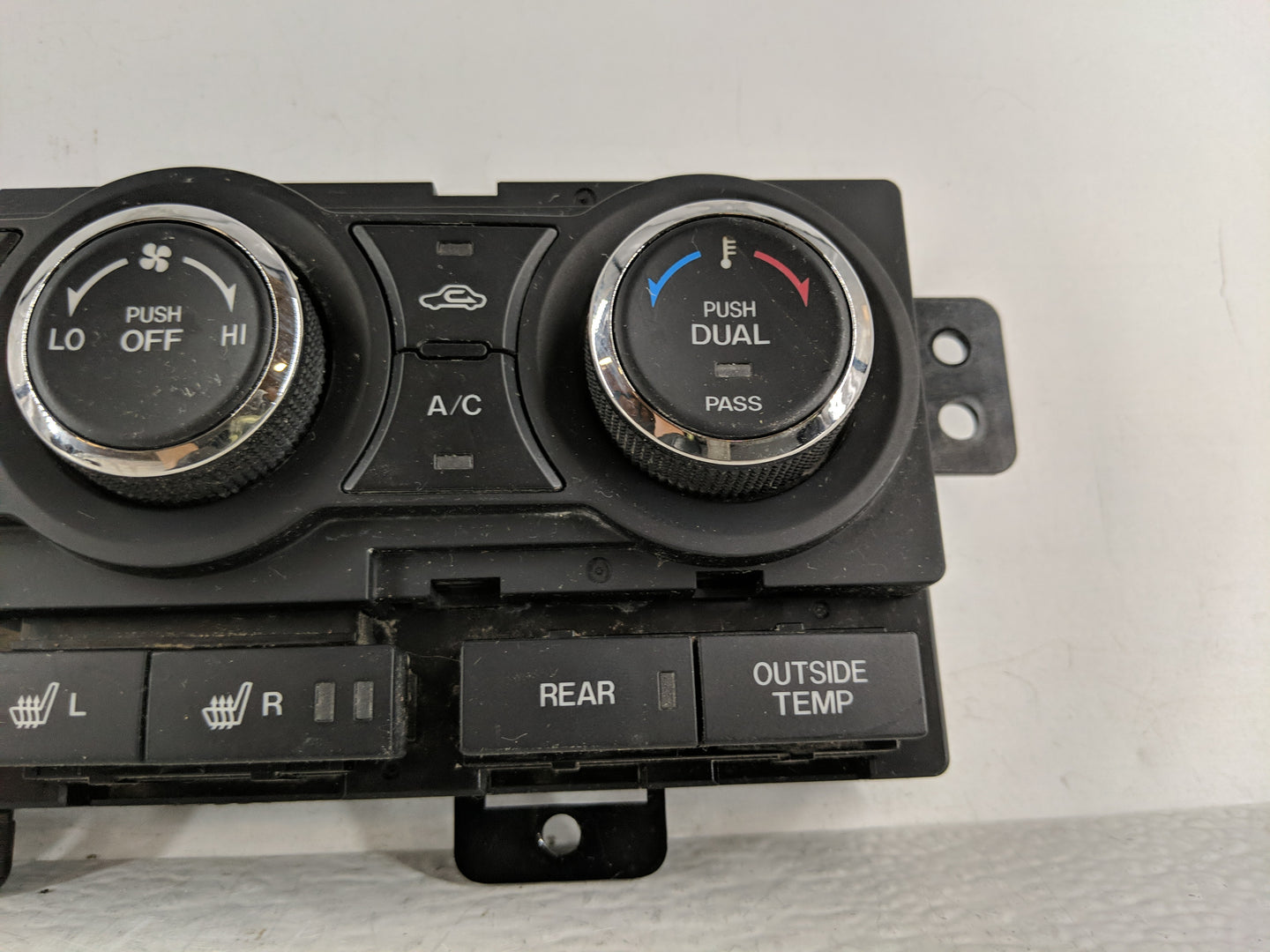 2010-2015 Mazda Cx-9 Climate Control Module Temperature AC/Heater Replacement P/N:TE70-61-190 Fits OEM Used Auto Parts - Oem