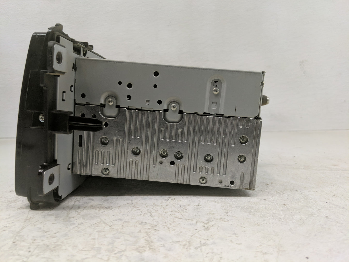 2015 Mazda Cx-9 Radio AM FM Cd Player Receiver Replacement P/N:CV-VM72E0JMB Fits OEM Used Auto Parts - Oemusedautoparts1.com