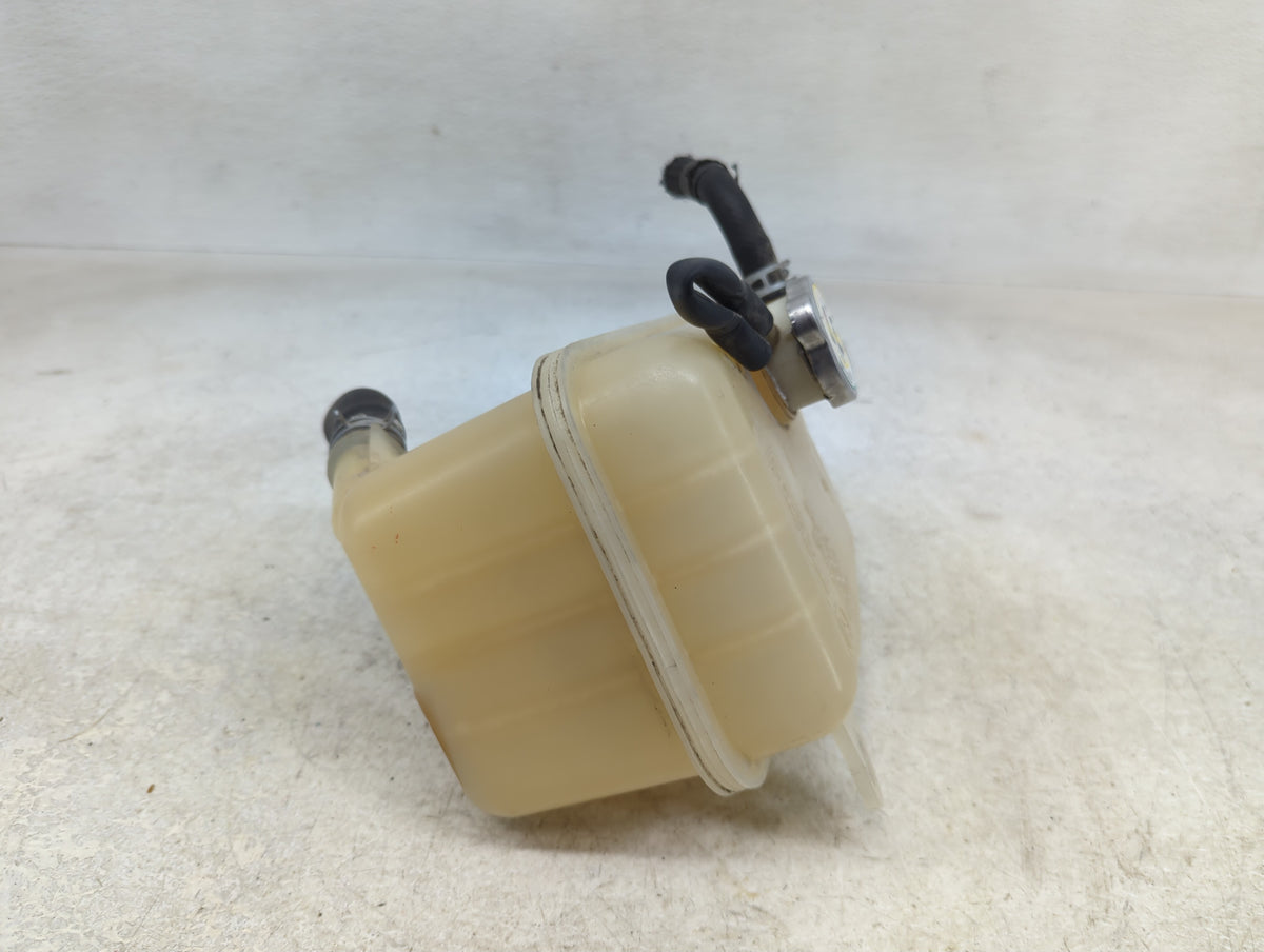 2007-2015 Mazda Cx-9 Radiator Coolant Overflow Expansion Tank Bottle 1391125 - Oemusedautoparts1.com