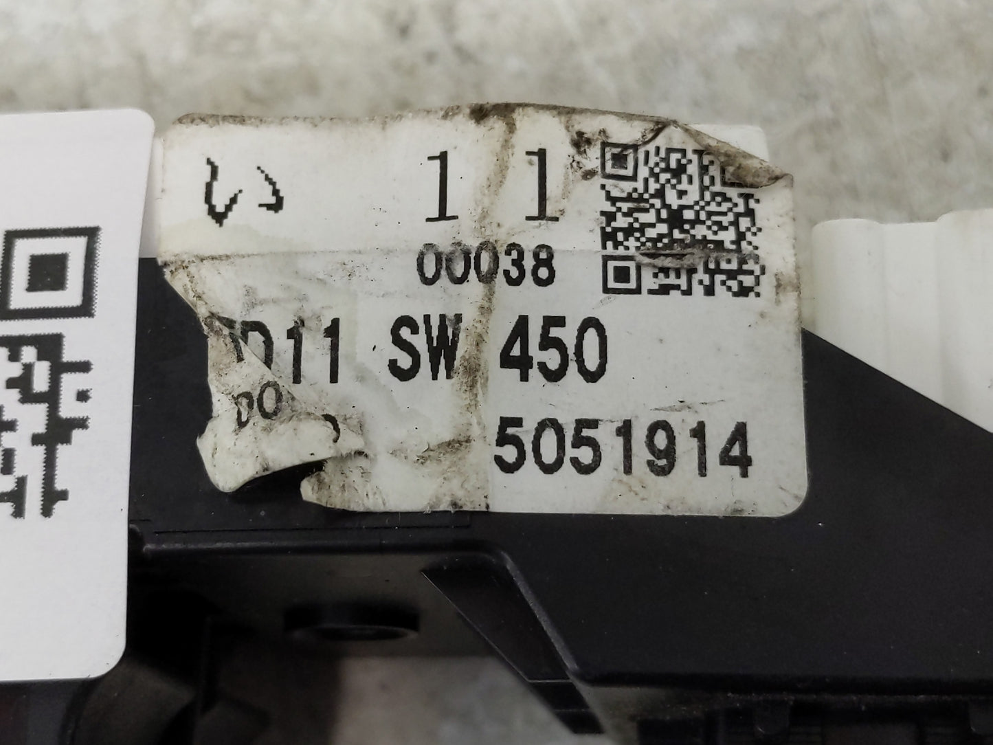 2007-2015 Mazda Cx-9 Master Power Window Switch Replacement Driver Side Left P/N:5051914 Fits OEM Used Auto Parts - Oemuseda
