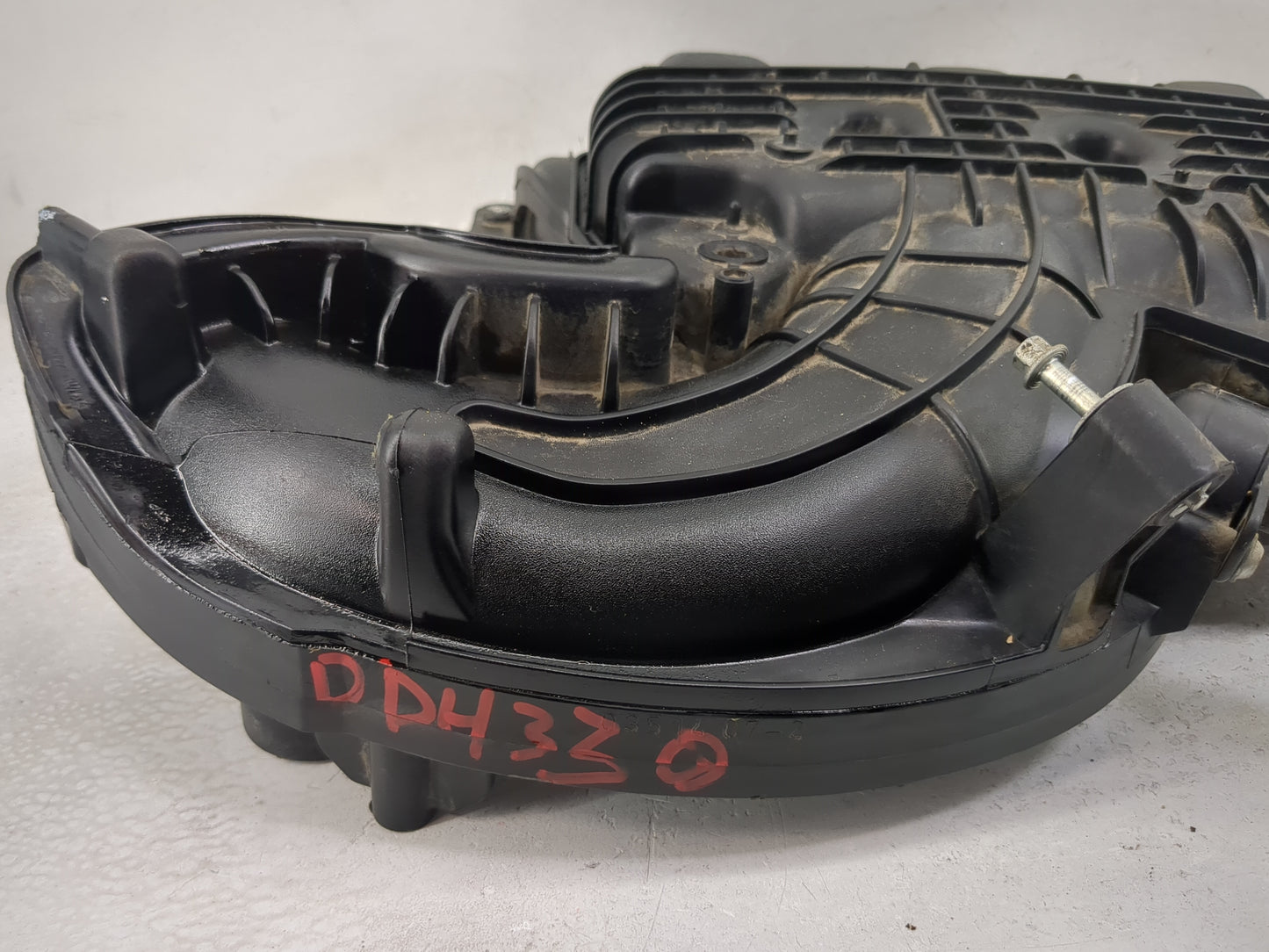 2013-2015 Mazda Cx-9 Air Intake Manifold P/N:SR5457 PA6-GF30 Fits Fits 2013 2014 2015 OEM Used Auto Parts - Oemusedautoparts