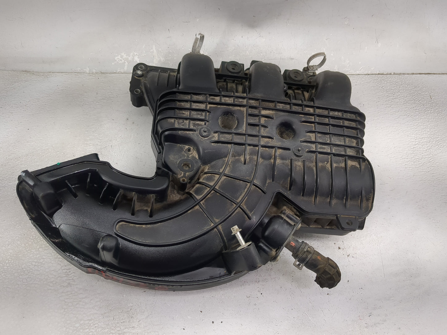 2013-2015 Mazda Cx-9 Air Intake Manifold P/N:SR5457 PA6-GF30 Fits Fits 2013 2014 2015 OEM Used Auto Parts - Oemusedautoparts