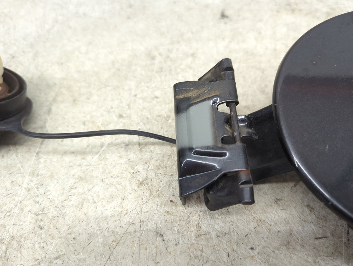 2015 Mazda Cx-9 Fuel Tank Door Lid Gas Tank Black - Oemusedautoparts1.com