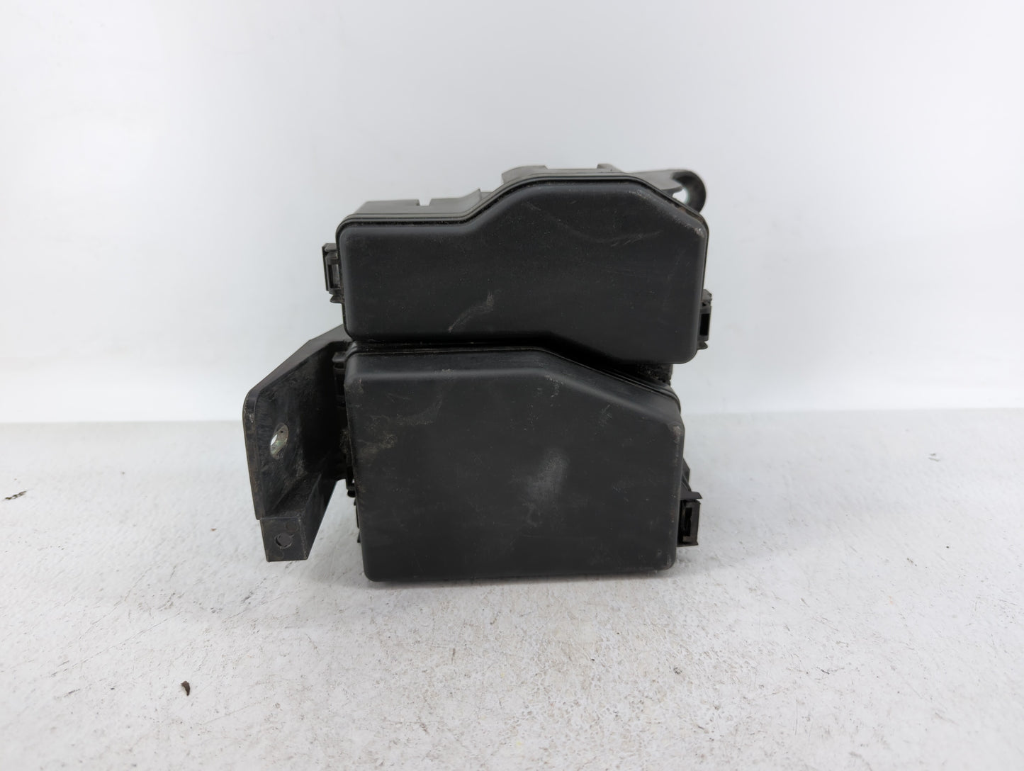 2013-2015 Mazda Cx-9 Fusebox Fuse Box Panel Relay Module P/N:TK24-66760 Fits Fits 2013 2014 2015 OEM Used Auto Parts - Oemus