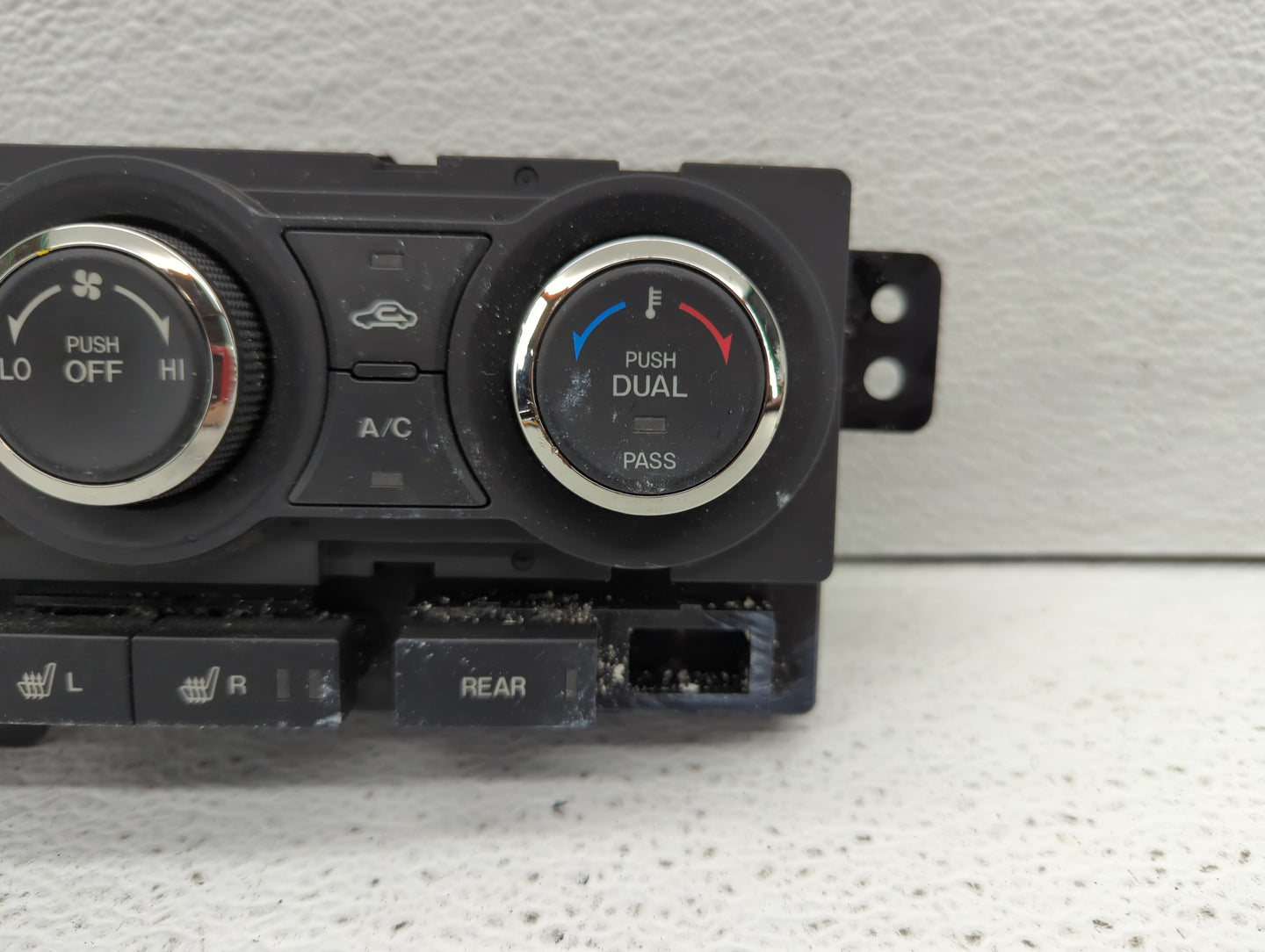 2010-2015 Mazda Cx-9 Climate Control Module Temperature AC/Heater Replacement P/N:TE70-61-190 Fits OEM Used Auto Parts - Oem