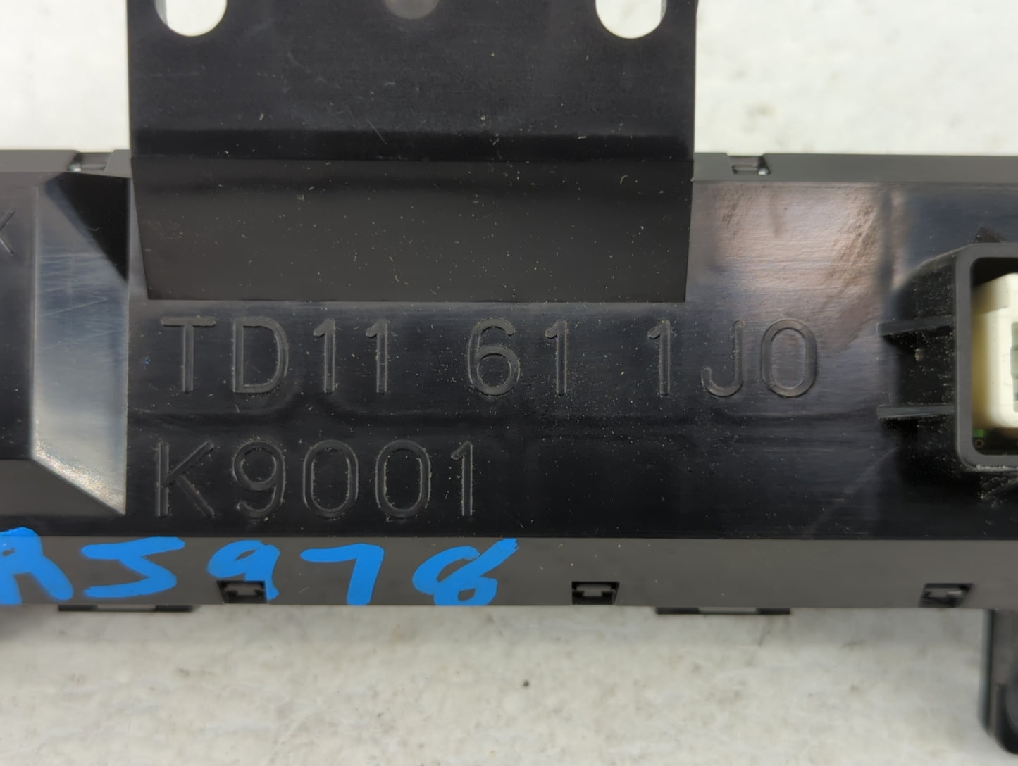 2013-2015 Mazda Cx-9 Radio Control Panel - Oemusedautoparts1.com