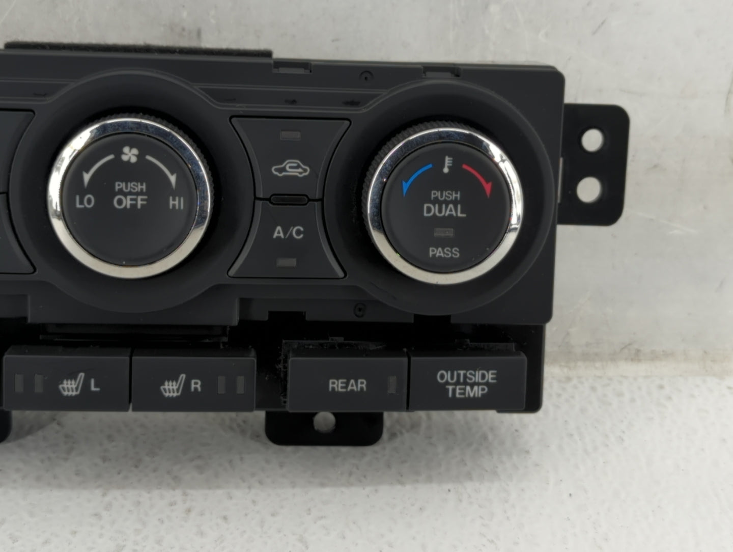 2010-2015 Mazda Cx-9 Climate Control Module Temperature AC/Heater Replacement P/N:TE70-61-190 Fits OEM Used Auto Parts - Oem