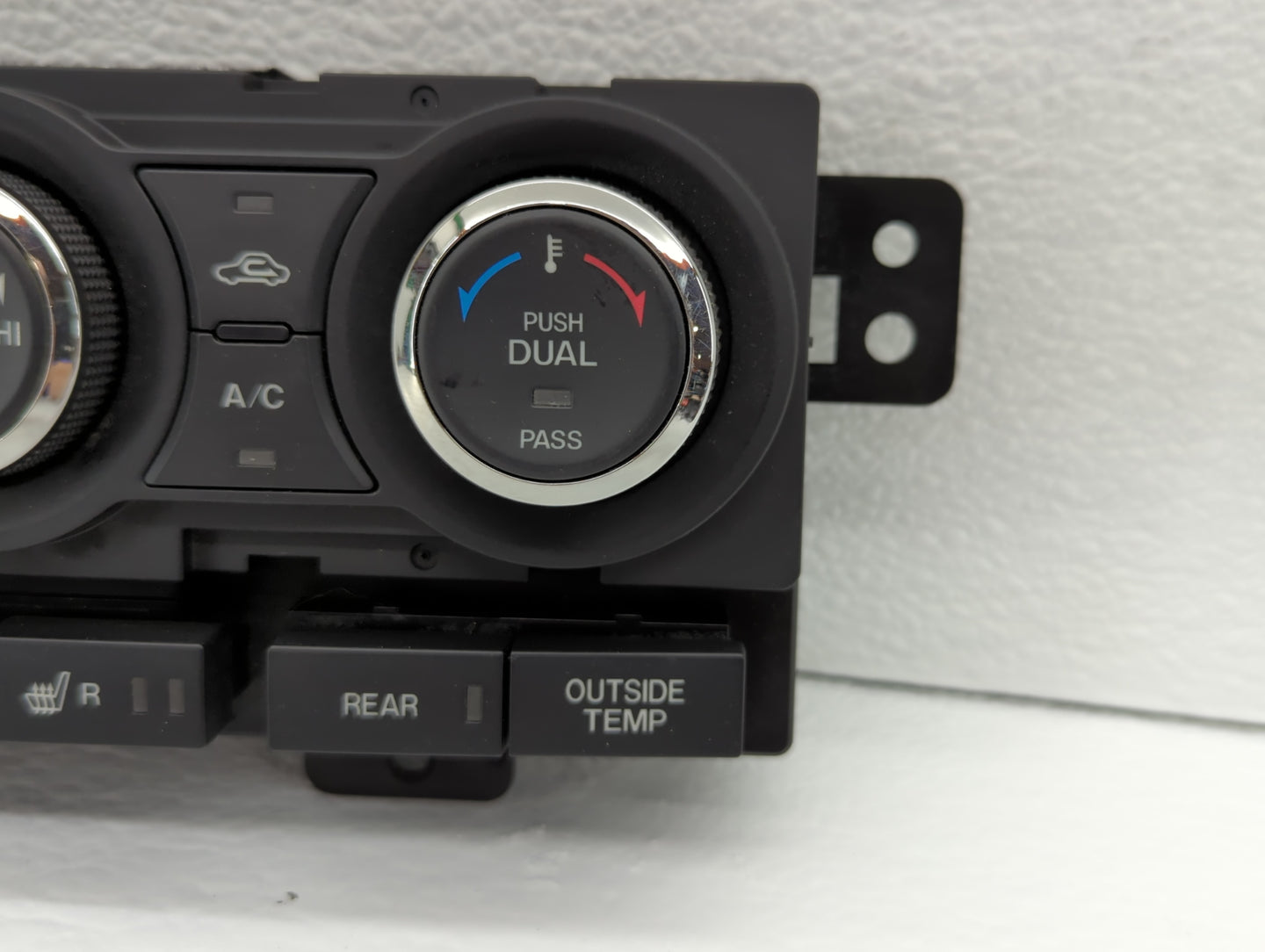 2010-2015 Mazda Cx-9 Climate Control Module Temperature AC/Heater Replacement P/N:TE70-61-190 Fits OEM Used Auto Parts - Oem