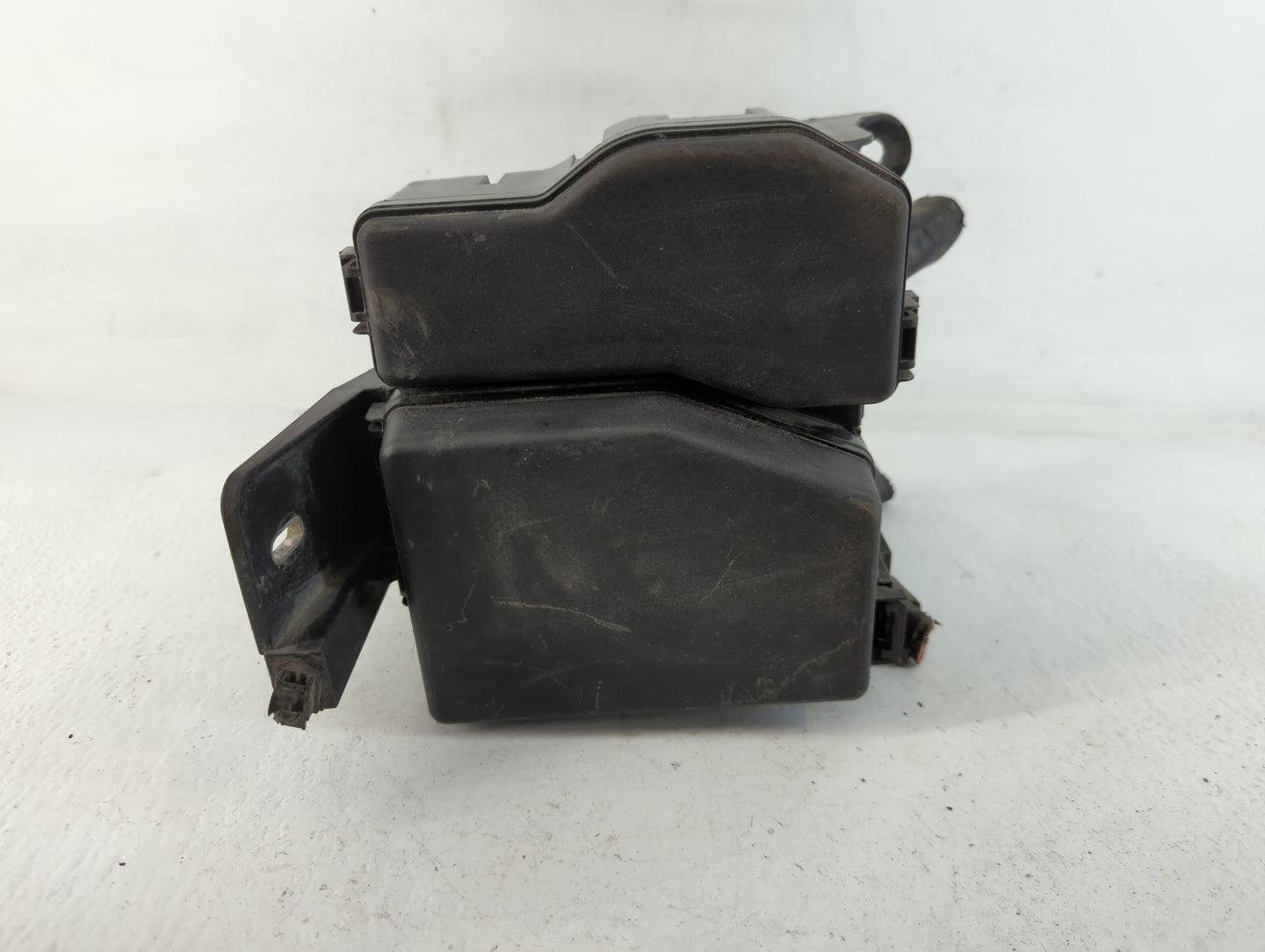 2013-2015 Mazda Cx-9 Fusebox Fuse Box Panel Relay Module P/N:TK23-66760 Fits Fits 2013 2014 2015 OEM Used Auto Parts - Oemus