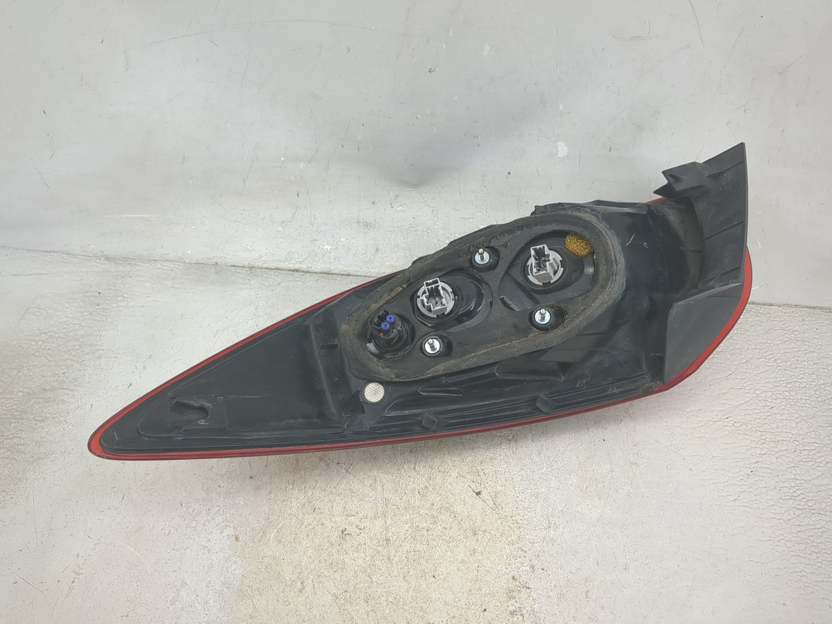 2015 Mazda Cx5 Tail Light Assembly Driver Left OEM P/N:KD54 K2442 Fits Fits 2013 2014 2016 OEM Used Auto Parts - Oemusedauto