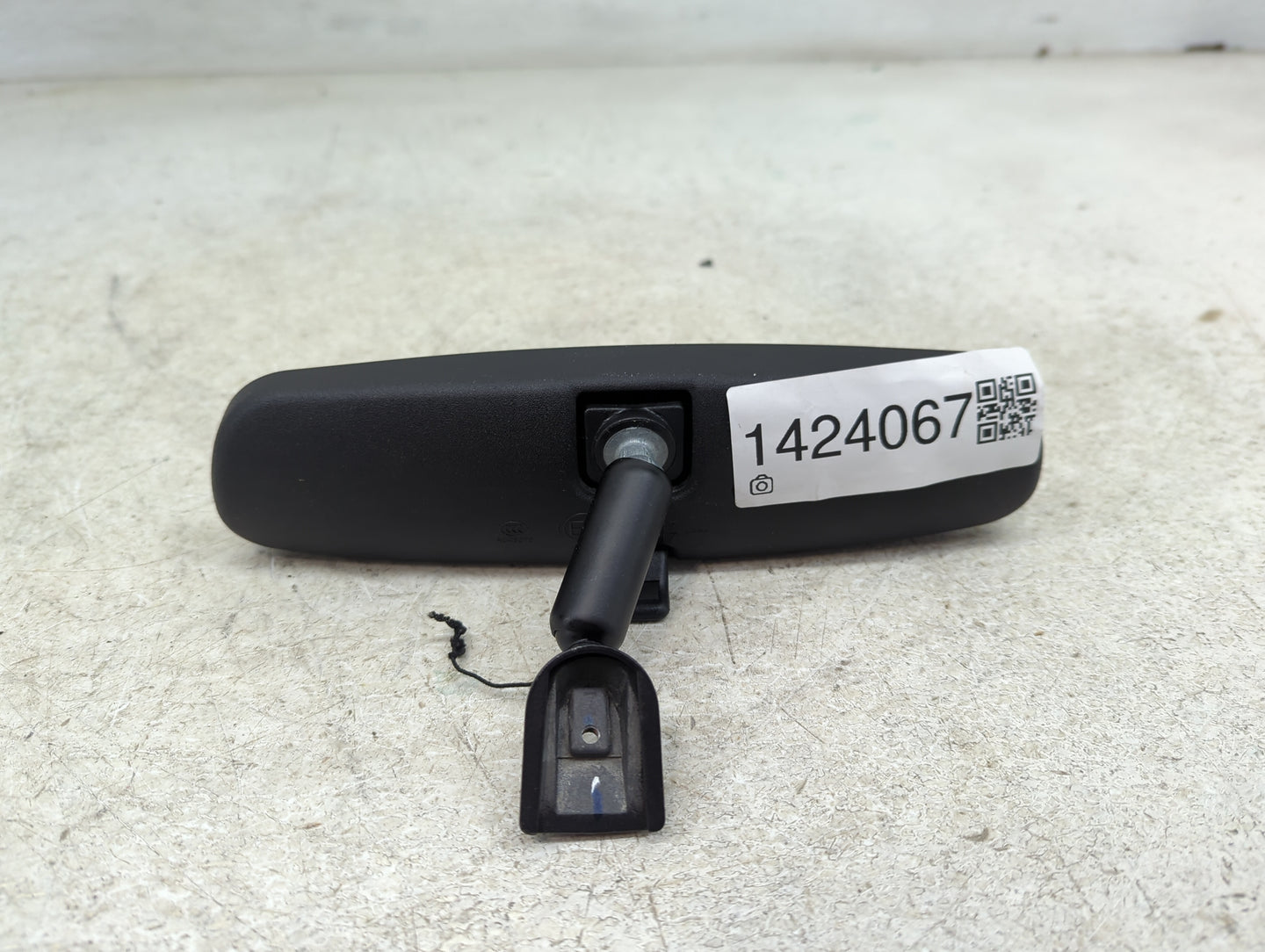 2015 Mazda Mazda3 Interior Rear View Mirror Replacement OEM P/N:015617 025617 Fits OEM Used Auto Parts - Oemusedautoparts1.c