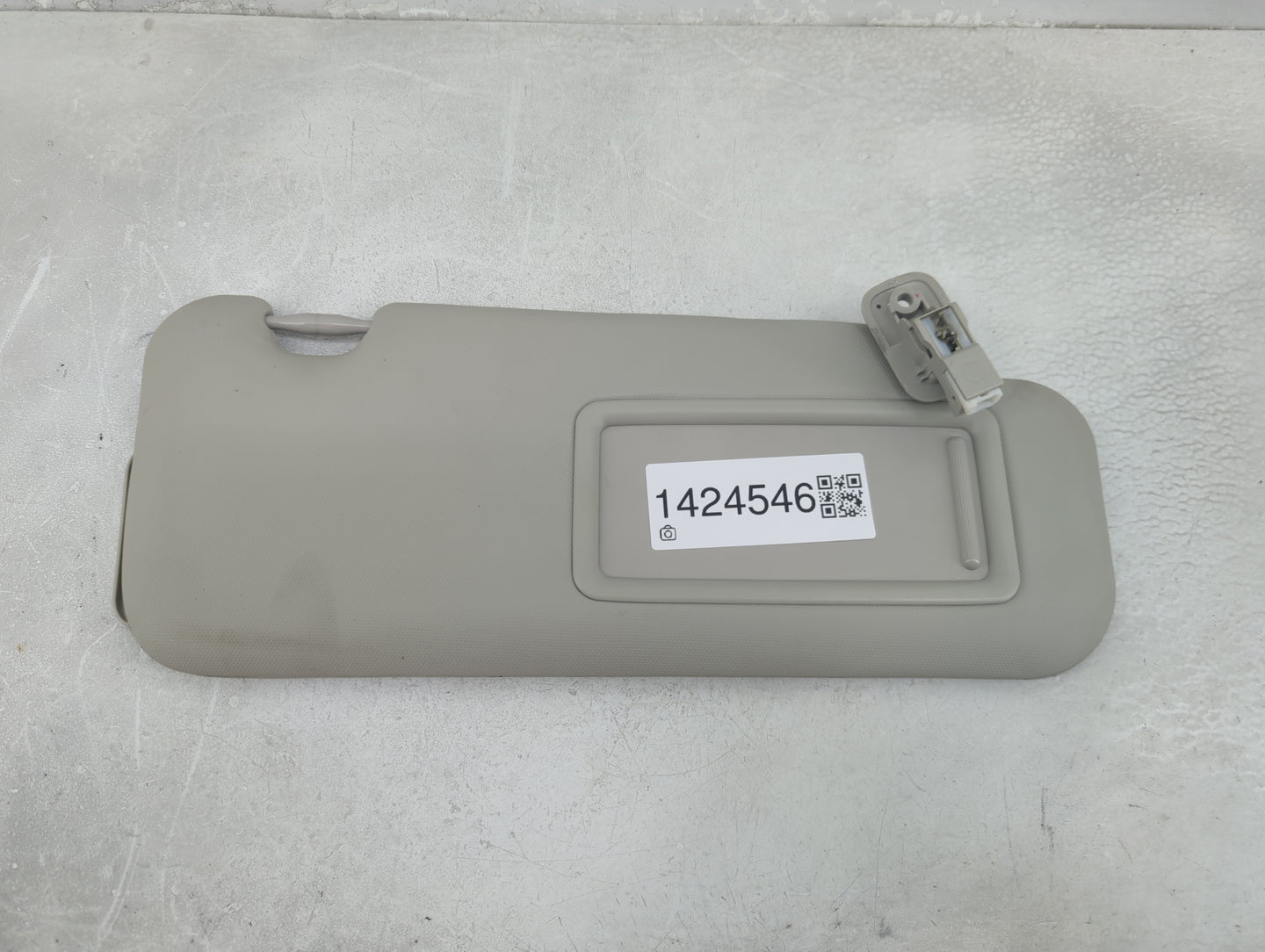 2015 Mazda Mazda3 Sun Visor Shade Replacement Passenger Right Mirror Fits Fits 2014 2016 2017 2018 OEM Used Auto Parts - Oem