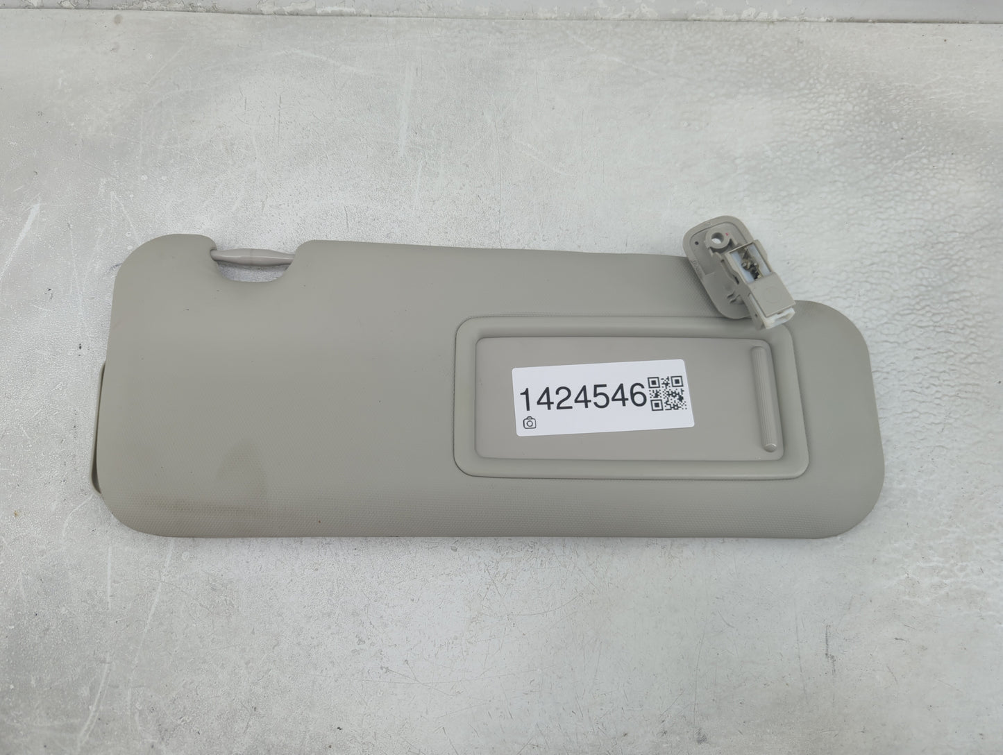 2015 Mazda Mazda3 Sun Visor Shade Replacement Passenger Right Mirror Fits Fits 2014 2016 2017 2018 OEM Used Auto Parts - Oem