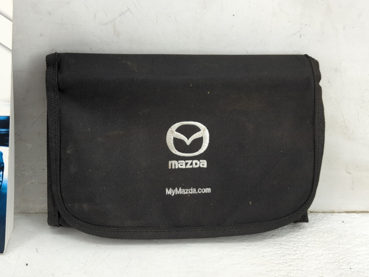 2015 Mazda Mazda3 Owners Manual Book Guide P/N:8DX6-EA-14F 9999-95-038C-15 OEM Used Auto Parts - Oemusedautoparts1.com
