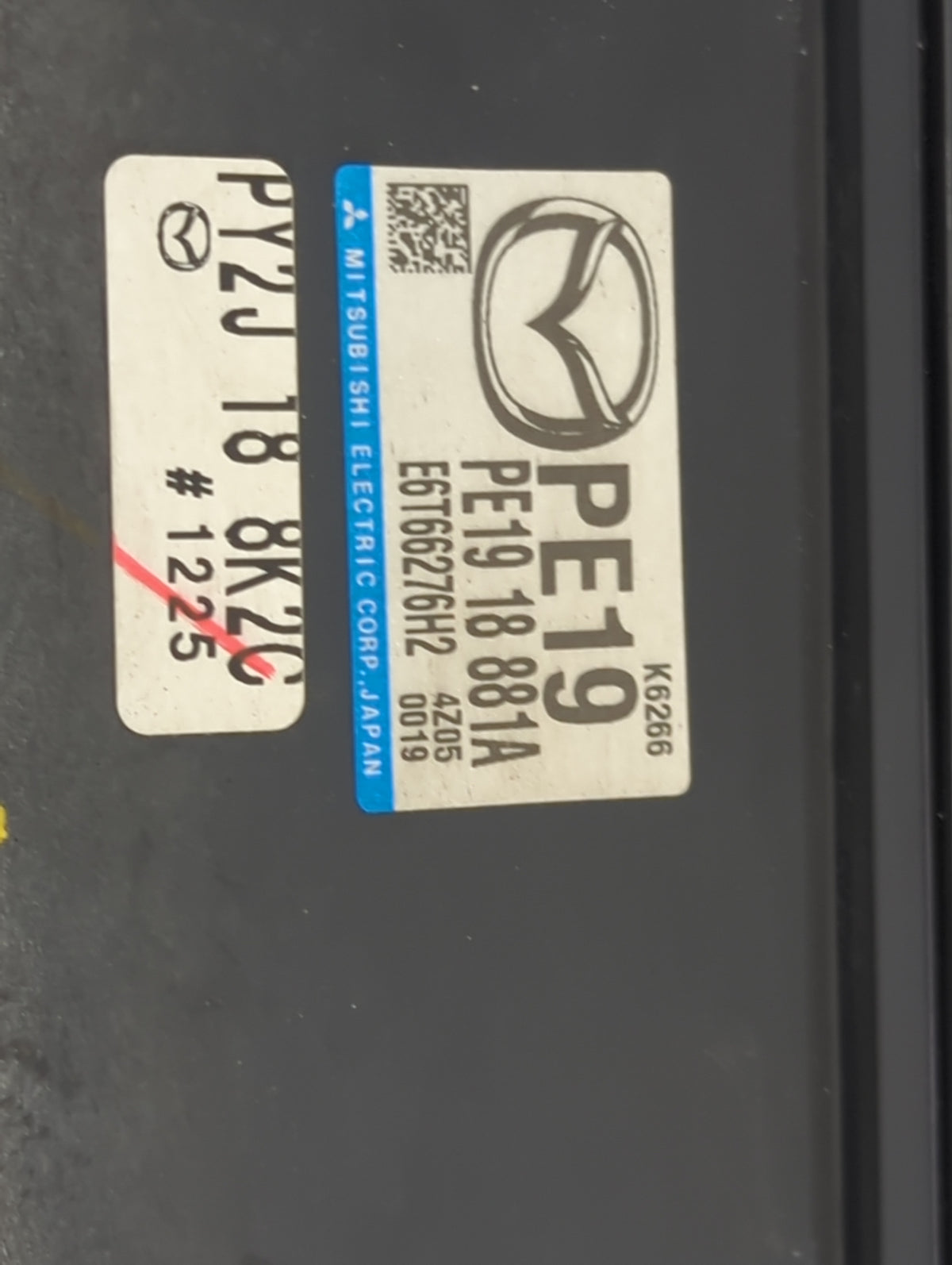 2015 Mazda Mazda3 PCM Engine Control Computer ECU ECM PCU OEM P/N:PE19 18 881A PY2J 18 8K2C, E6T66276H2 Fits 2014 2016 OEM U