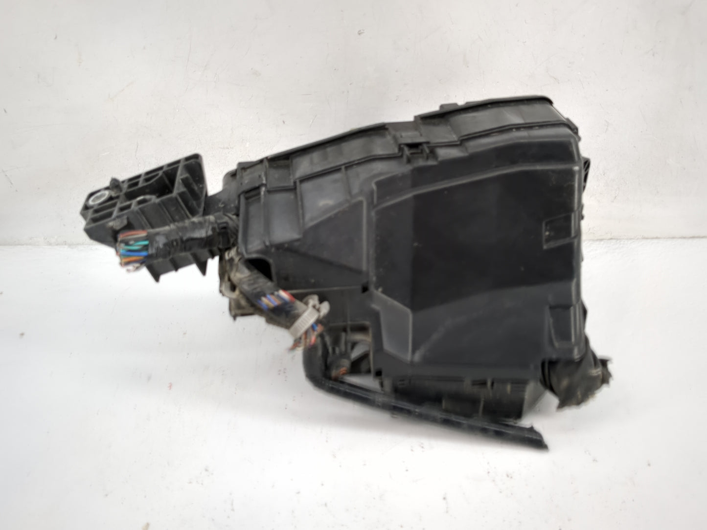 2015 Mazda Mazda6 Fusebox Fuse Box Panel Relay Module P/N:KD45-675X0C Fits Fits 2014 2016 OEM Used Auto Parts - Oemusedautop