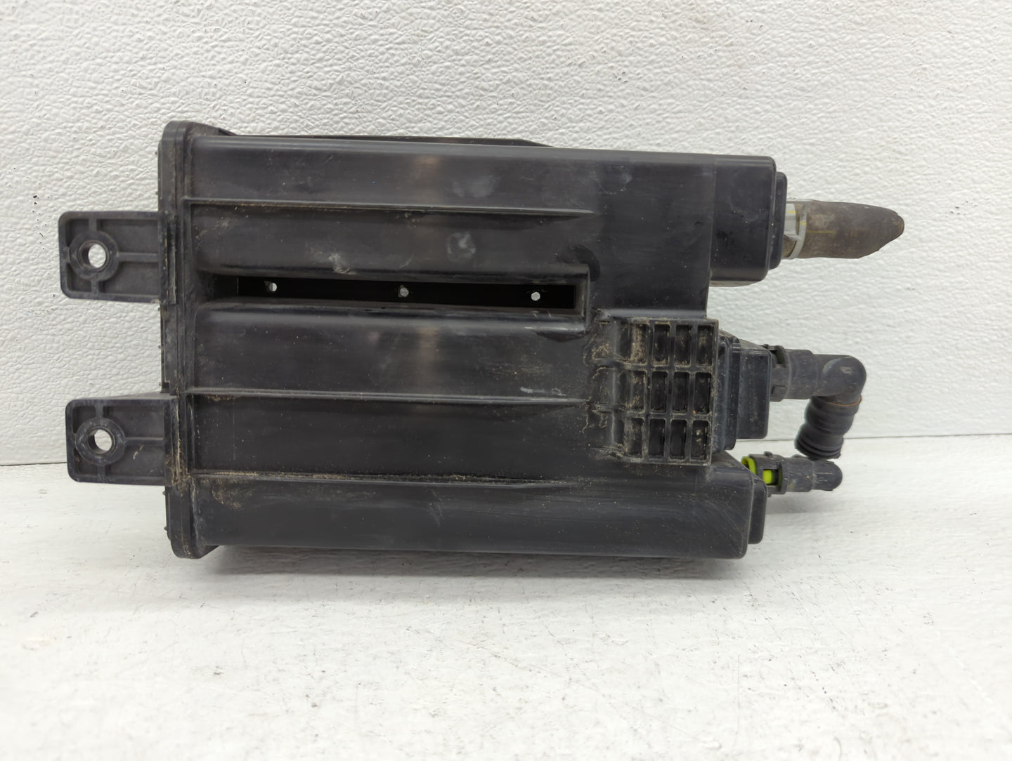 2015 Mazda Mx-5 Miata Fuel Vapor Charcoal Canister - Oemusedautoparts1.com