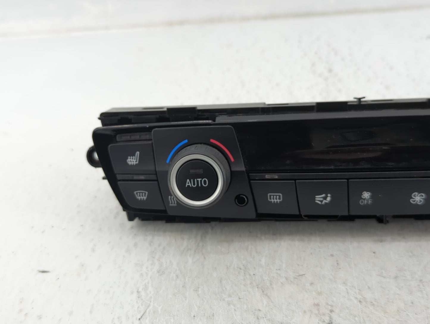 2015 Mercedes-Benz 320 Climate Control Module Temperature AC/Heater Replacement P/N:6411 93541 45-01 Fits Fits 2014 OEM Used
