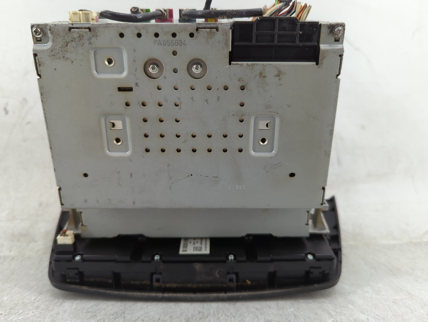 2015 Mercedes-Benz C-Class Radio AM FM Cd Player Receiver Replacement P/N:A2049004015 A2049017504, A2129020810 Fits Fits 201