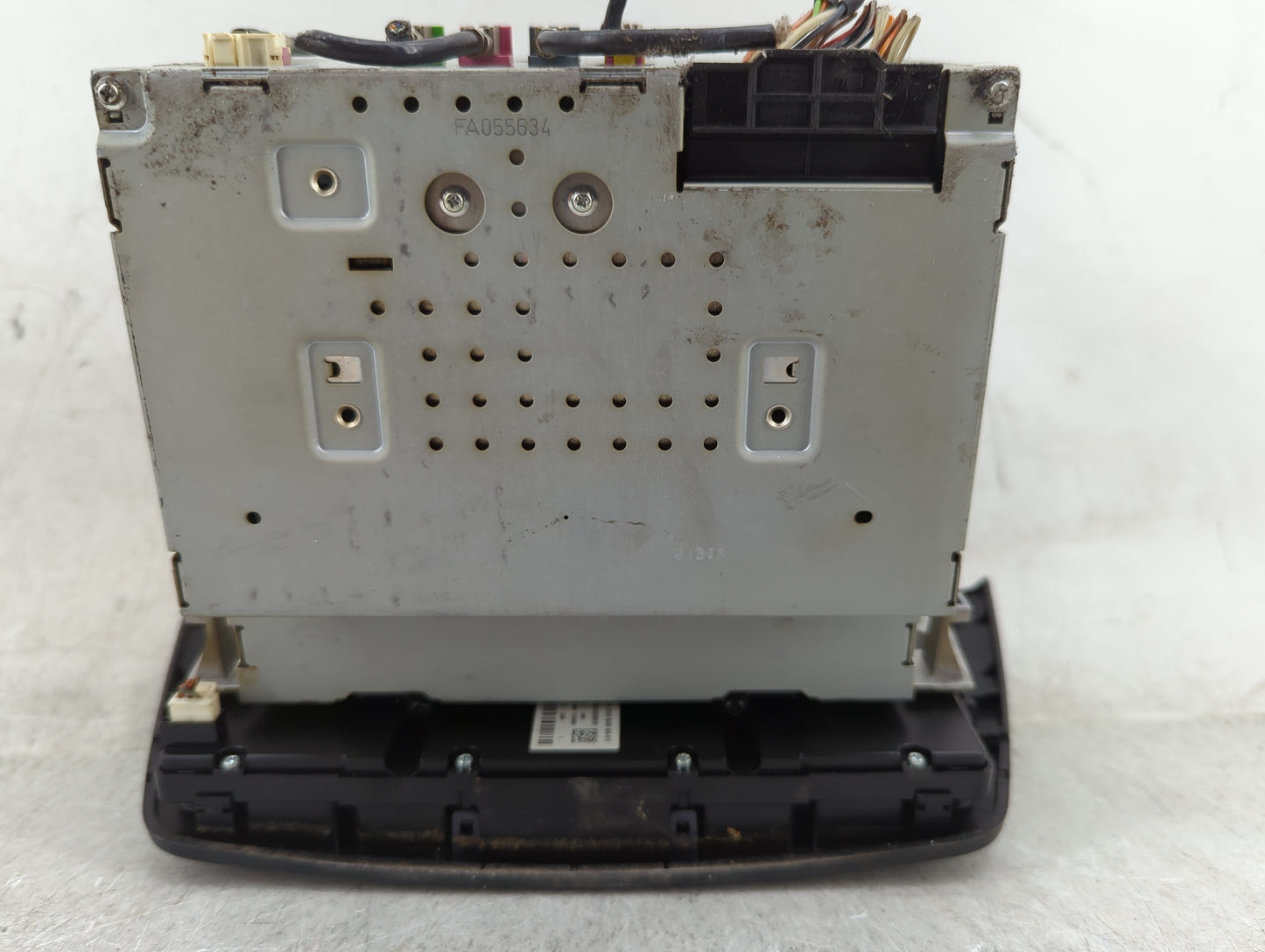 2015 Mercedes-Benz C-Class Radio AM FM Cd Player Receiver Replacement P/N:A2049004015 A2049017504, A2129020810 Fits Fits 201