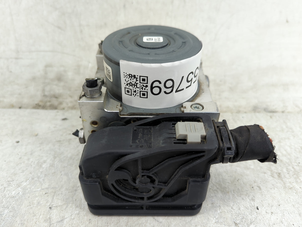 2015 Mercedes-Benz C-Class Anti-Lock Brake ABS Pump Module Actuator OEM P/N:A2054313612 Fits OEM Used Auto Parts - Oemusedau