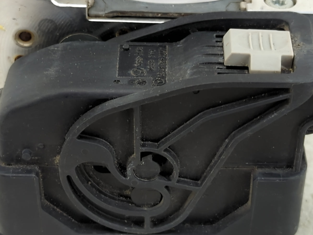 2015 Mercedes-Benz C-Class Anti-Lock Brake ABS Pump Module Actuator OEM P/N:A2054313612 Fits OEM Used Auto Parts - Oemusedau
