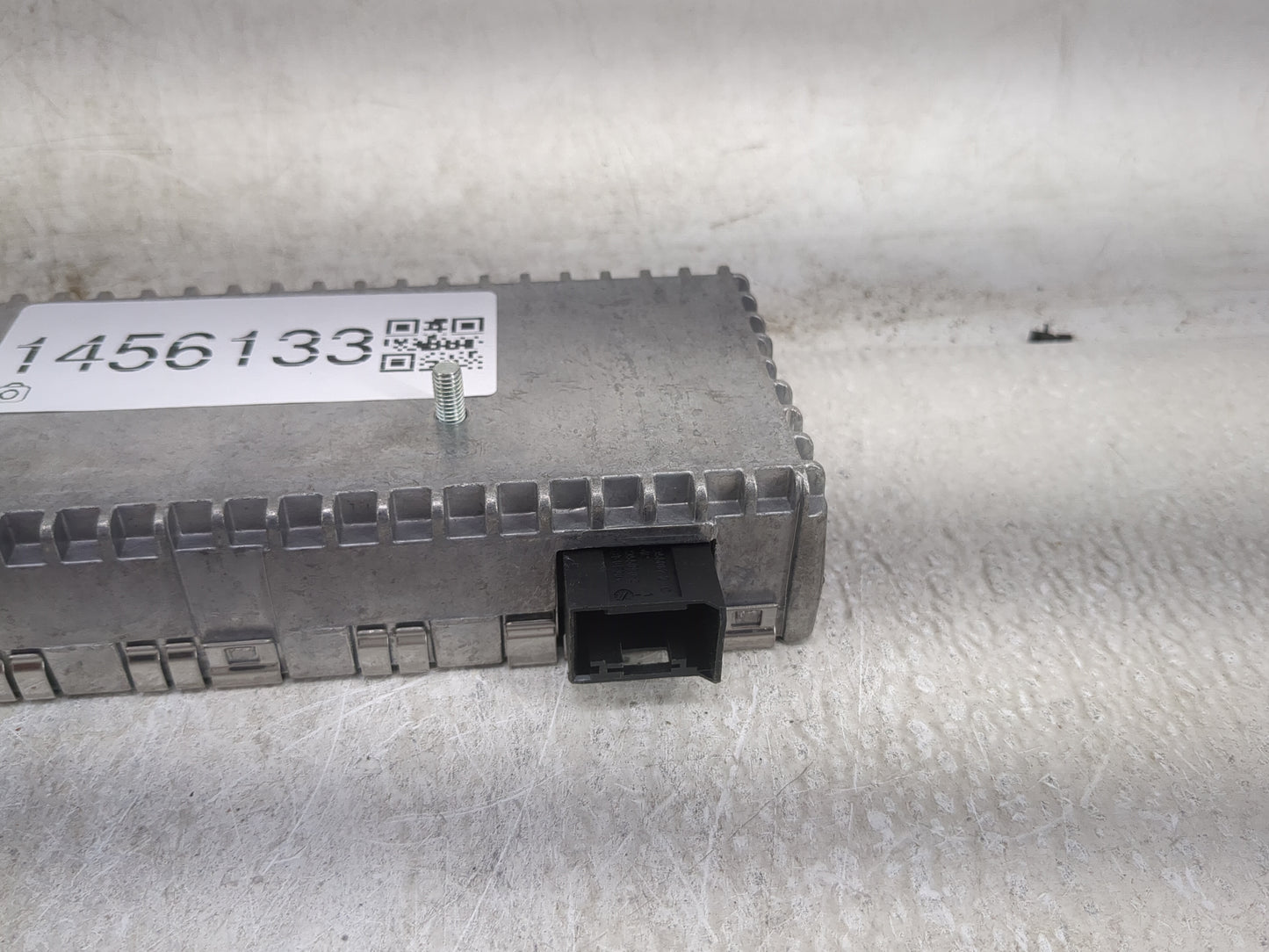 2015 Mercedes-Benz C-Class Radio AM FM Cd Player Receiver Replacement P/N:A2128705689 28335938 Fits Fits 2013 2014 2016 2017