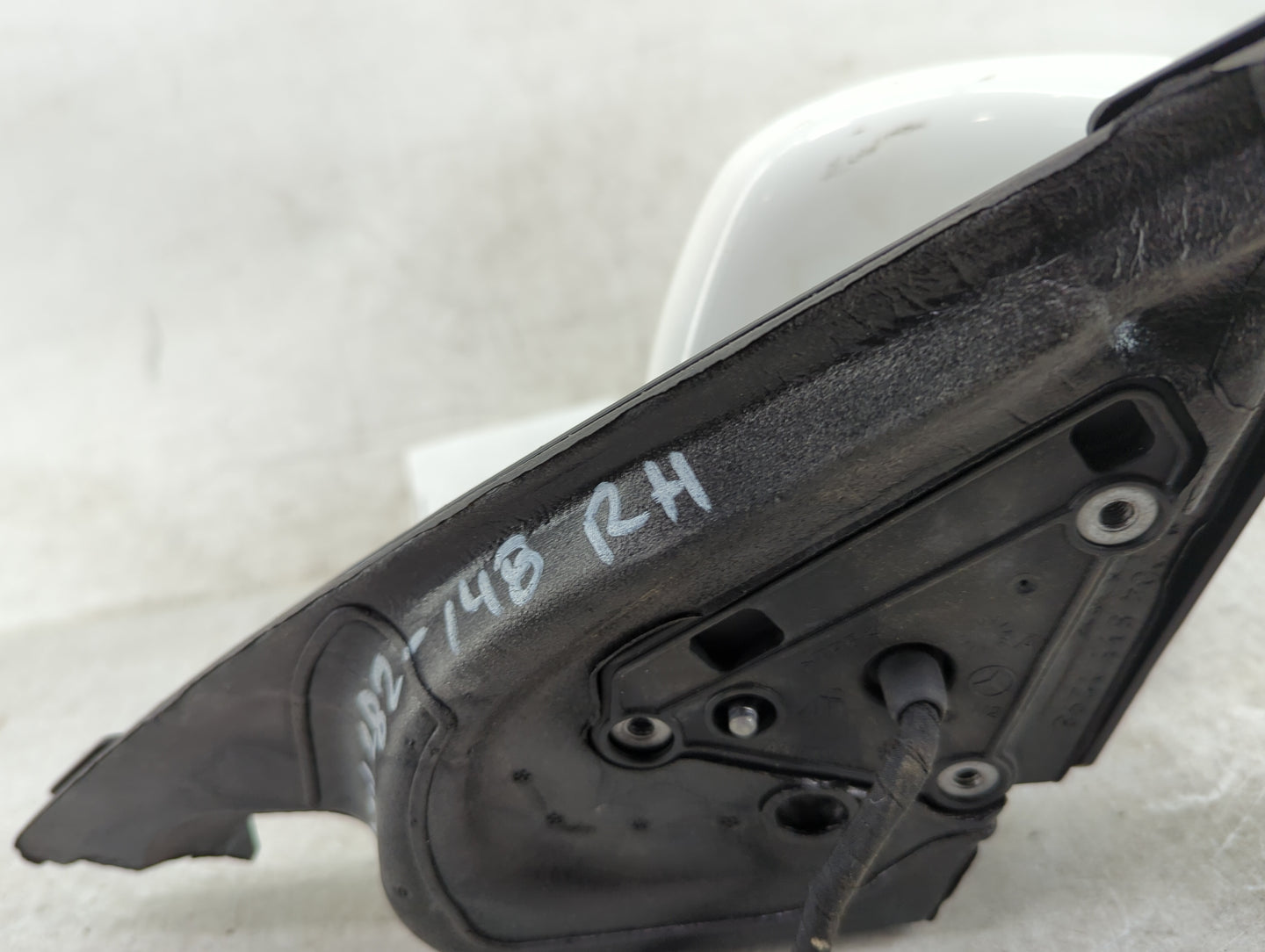 2015 Mercedes-Benz C-Class Passenger Side View Mirror - Right Door Mirror OEM Used - Oemusedautoparts1.com