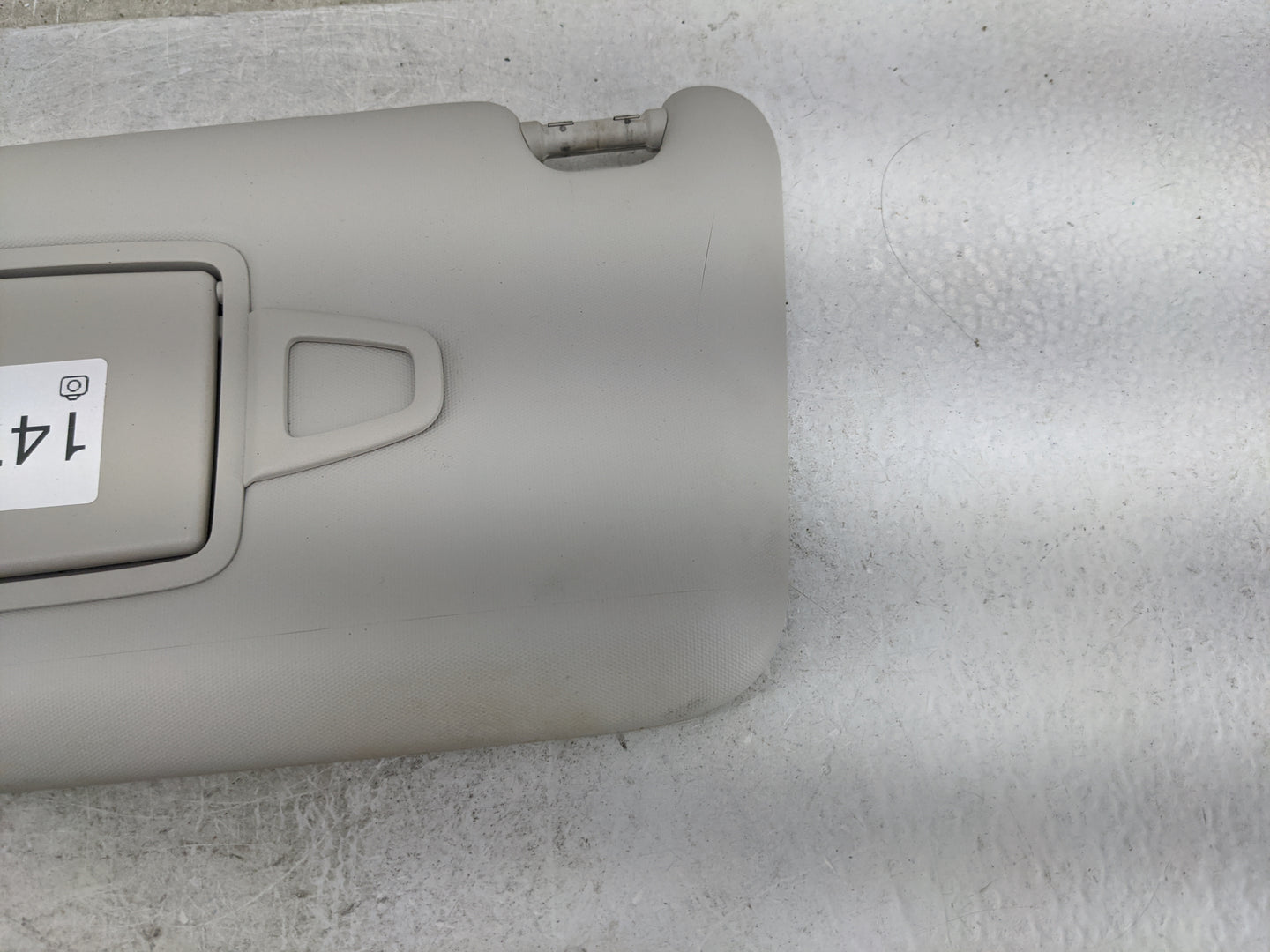 2015 Mercedes-Benz C-Class Sun Visor Shade Replacement Driver Left Mirror Fits Fits 2016 2017 OEM Used Auto Parts - Oemuseda