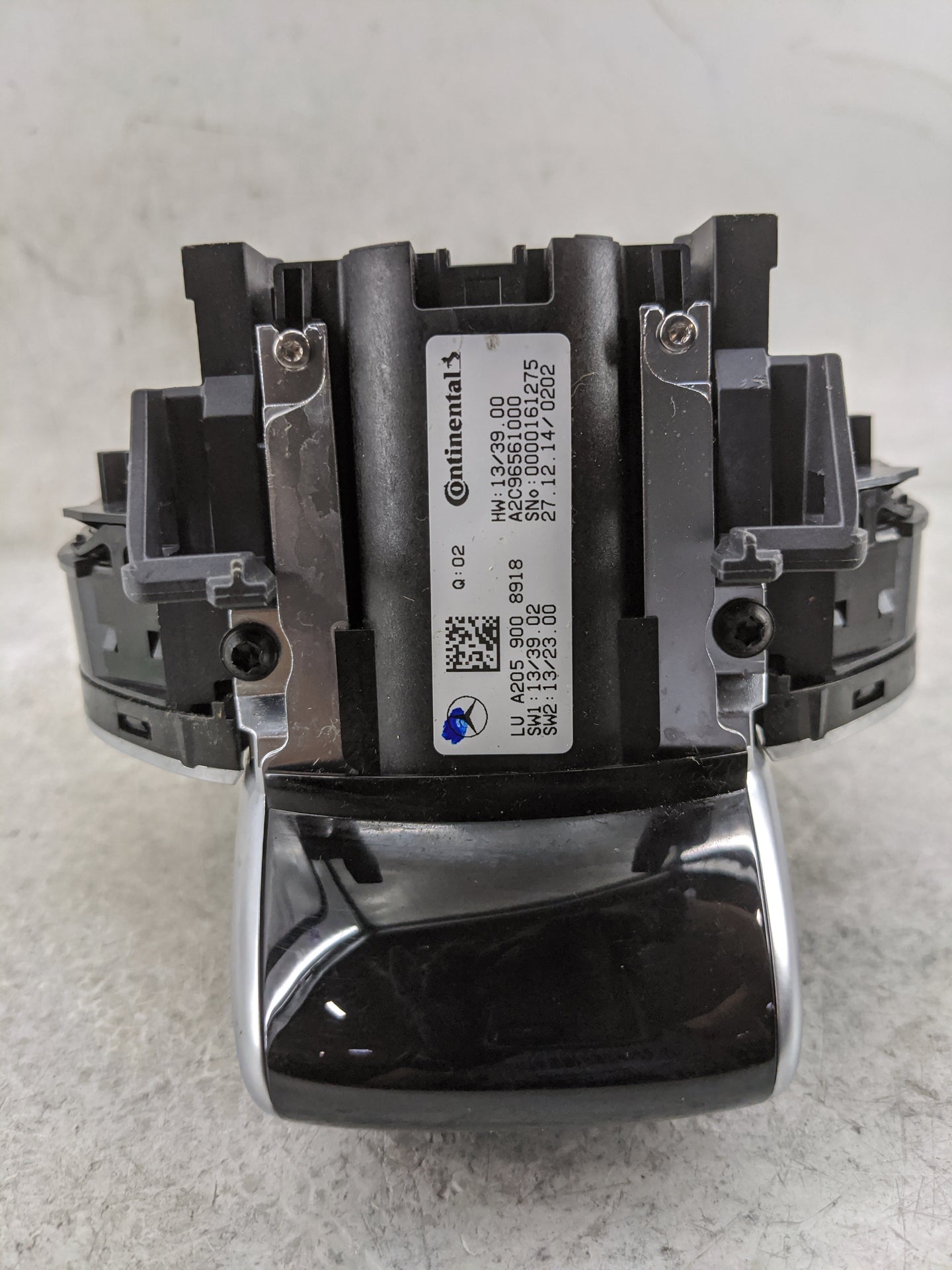 2015 Mercedes-Benz C-Class Radio AM FM Cd Player Receiver Replacement P/N:A2059005915 A2059015409, A2059020104, 03358823200 