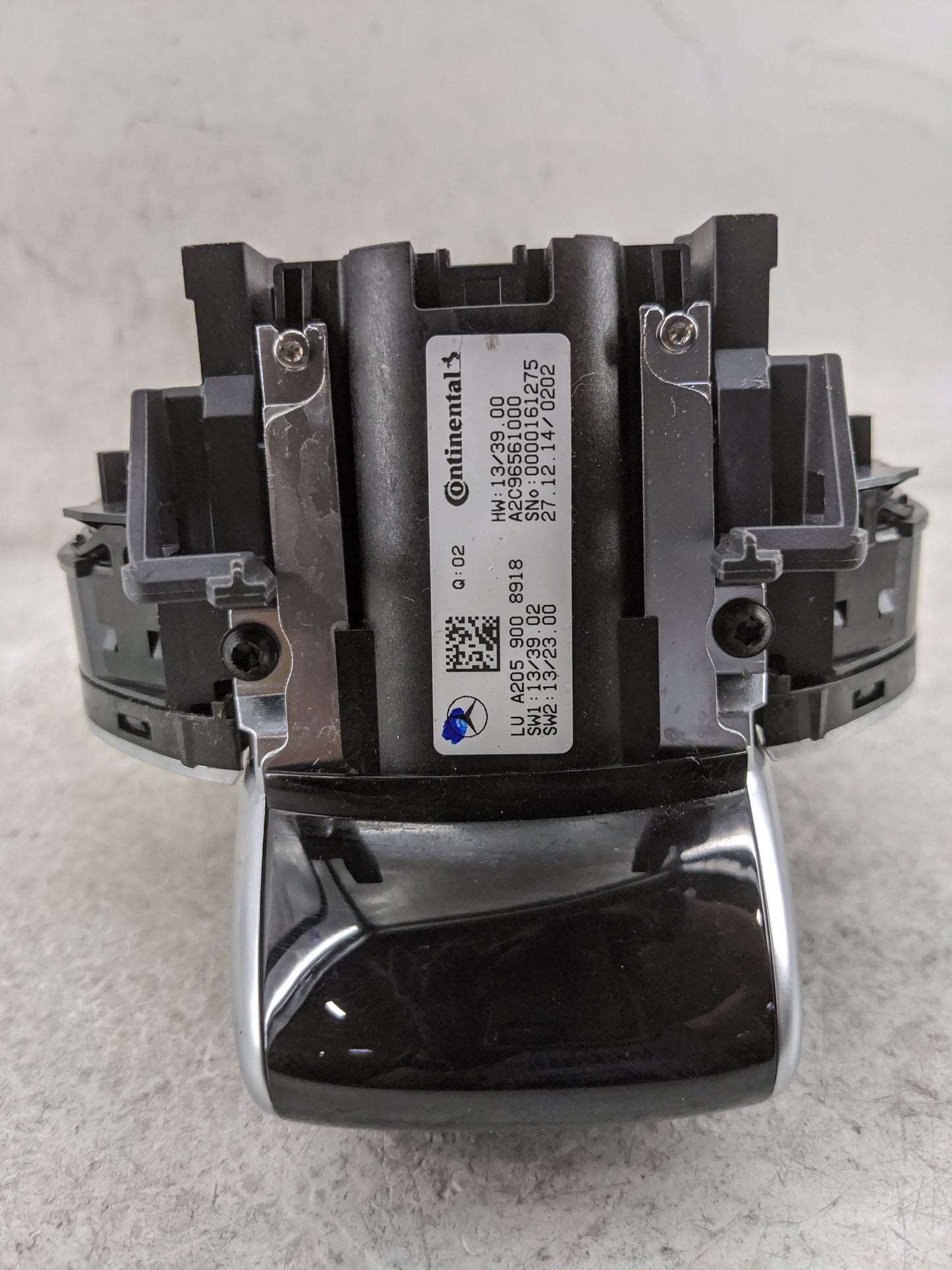 2015 Mercedes-Benz C-Class Radio AM FM Cd Player Receiver Replacement P/N:A2059005915 A2059015409, A2059020104, 03358823200 