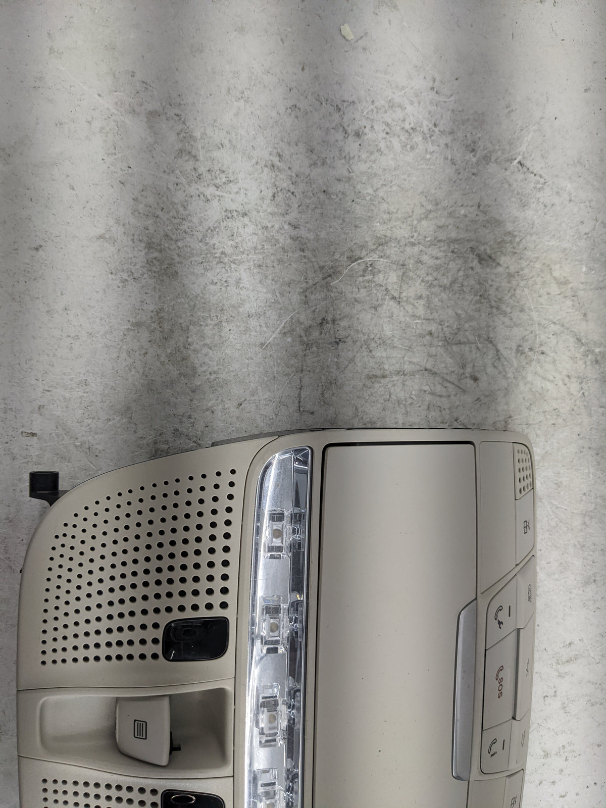 2015 Mercedes-benz C-class Overhead Roof Console Tan - Oemusedautoparts1.com
