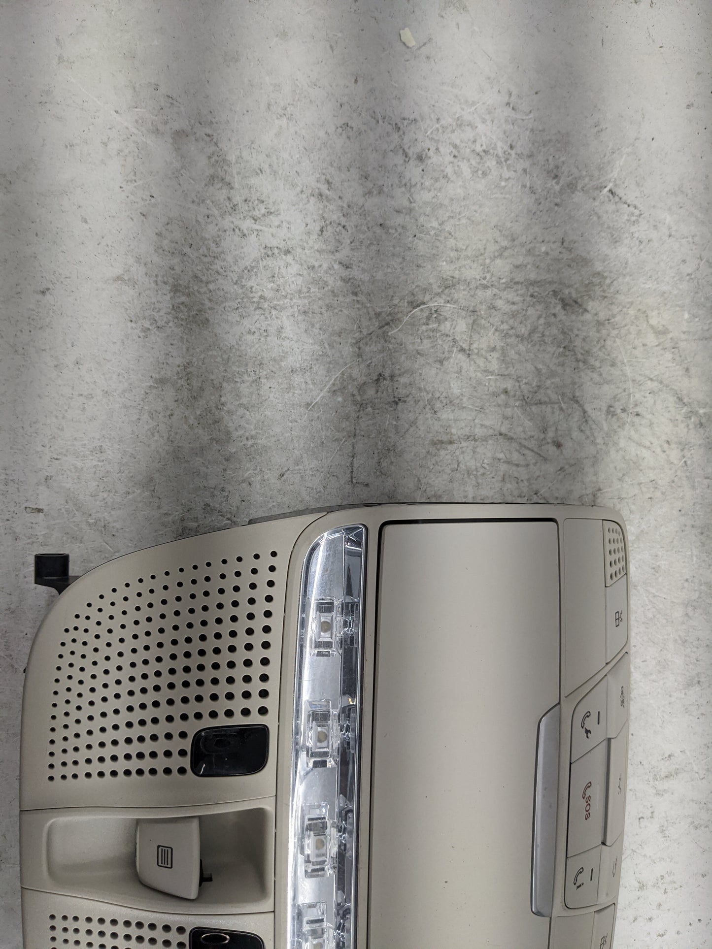 2015 Mercedes-benz C-class Overhead Roof Console Tan - Oemusedautoparts1.com